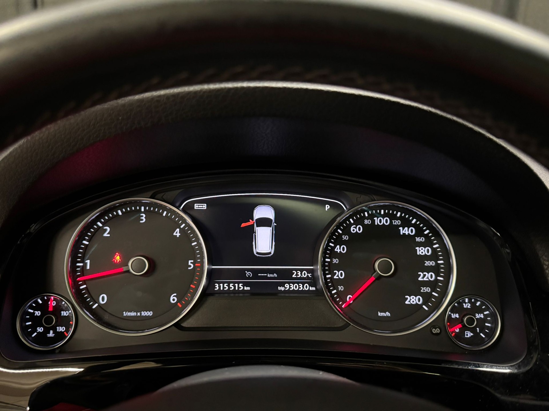 VW Touareg 3.0 TDI BlueMotion Technology Tiptronic-image-8