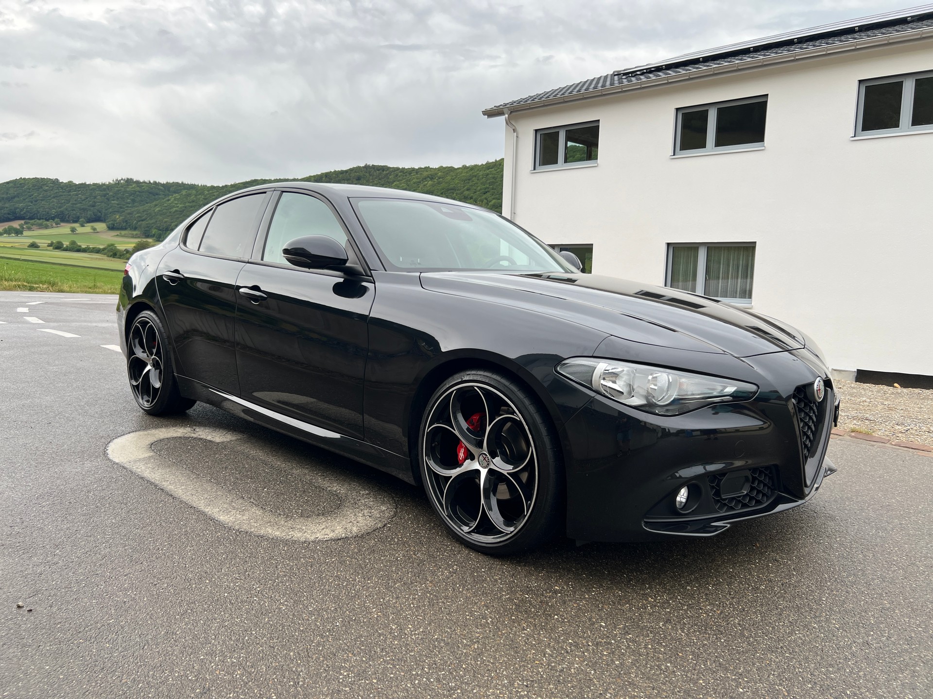 ALFA ROMEO Giulia 2.2 JTDM Super Automatic * 20" Alufelgen *-image-5