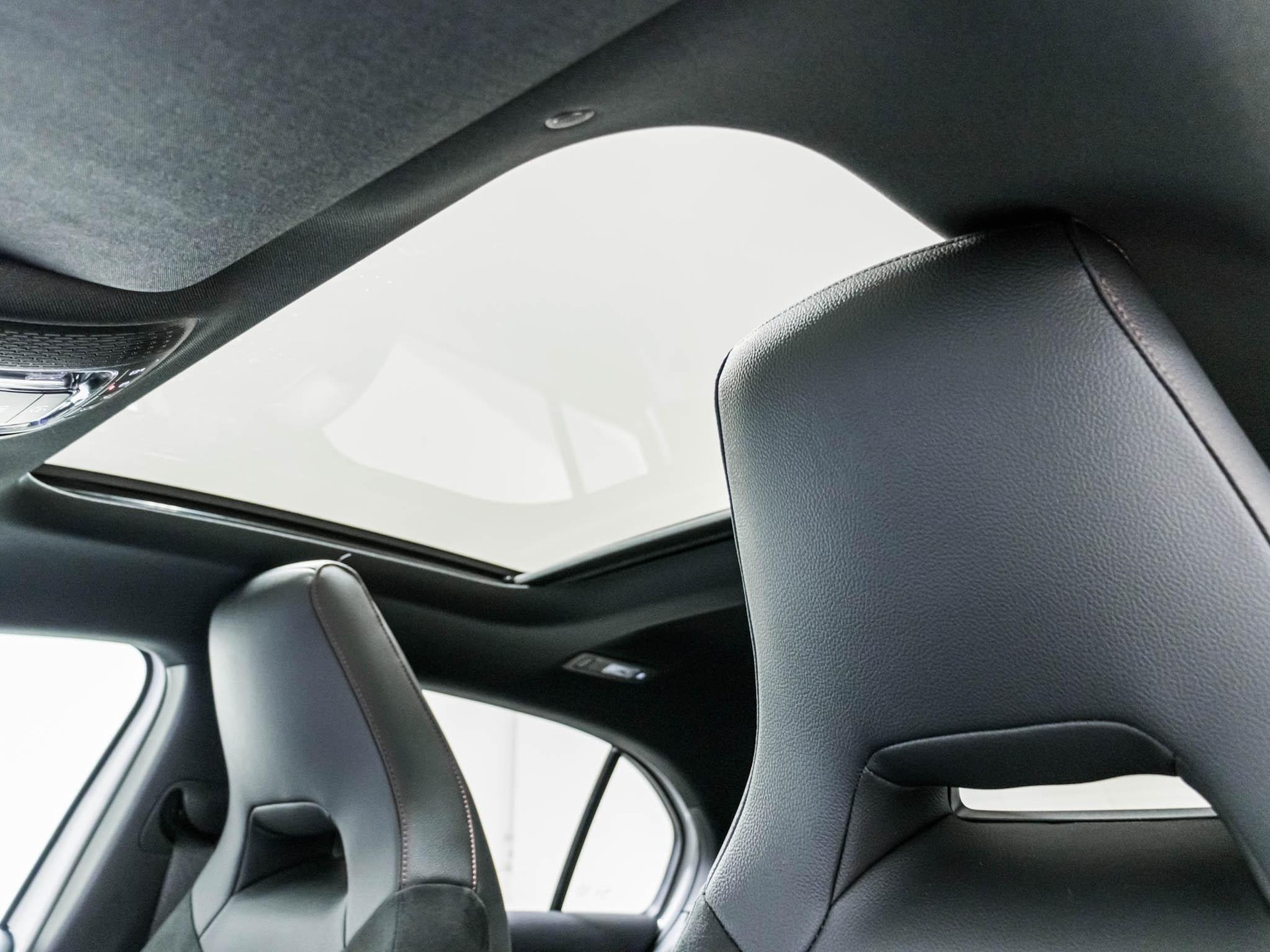 MERCEDES-BENZ A 200 Night Star-image-8