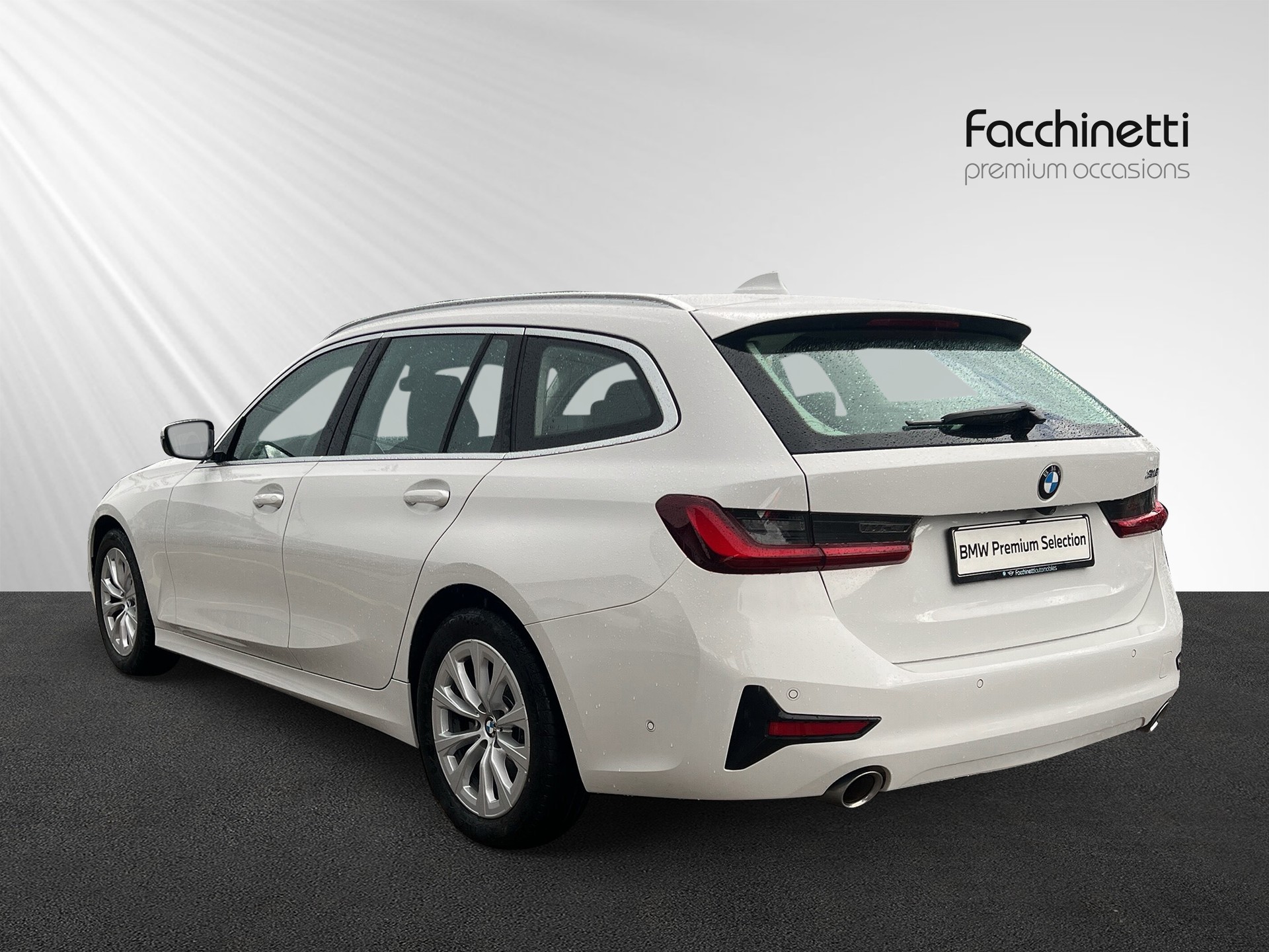 BMW 318i Touring Steptronic-showroom-element-2