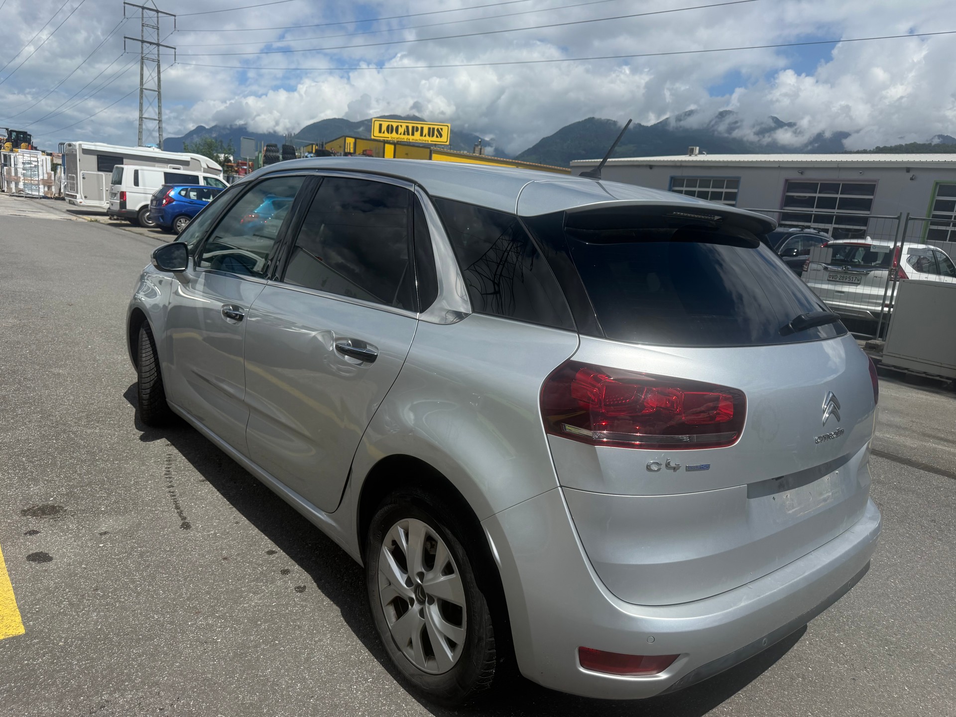 CITROEN C4 Picasso 1.6 BlueHDi Séduction-image-2