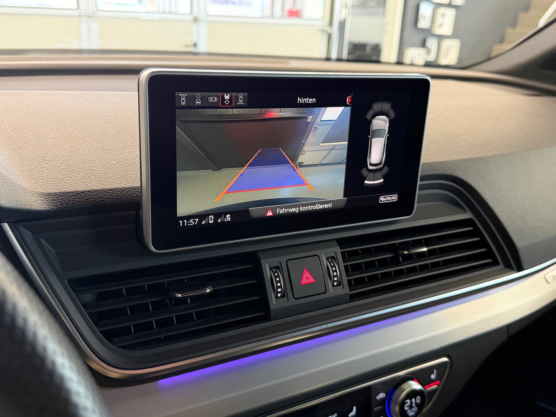 AUDI Q5 3.0 TDI sport S-Line quattro tiptronic-image-22