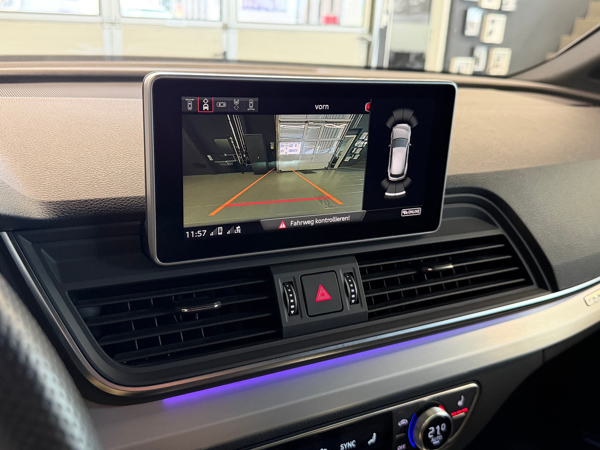 AUDI Q5 3.0 TDI sport S-Line quattro tiptronic-image-23