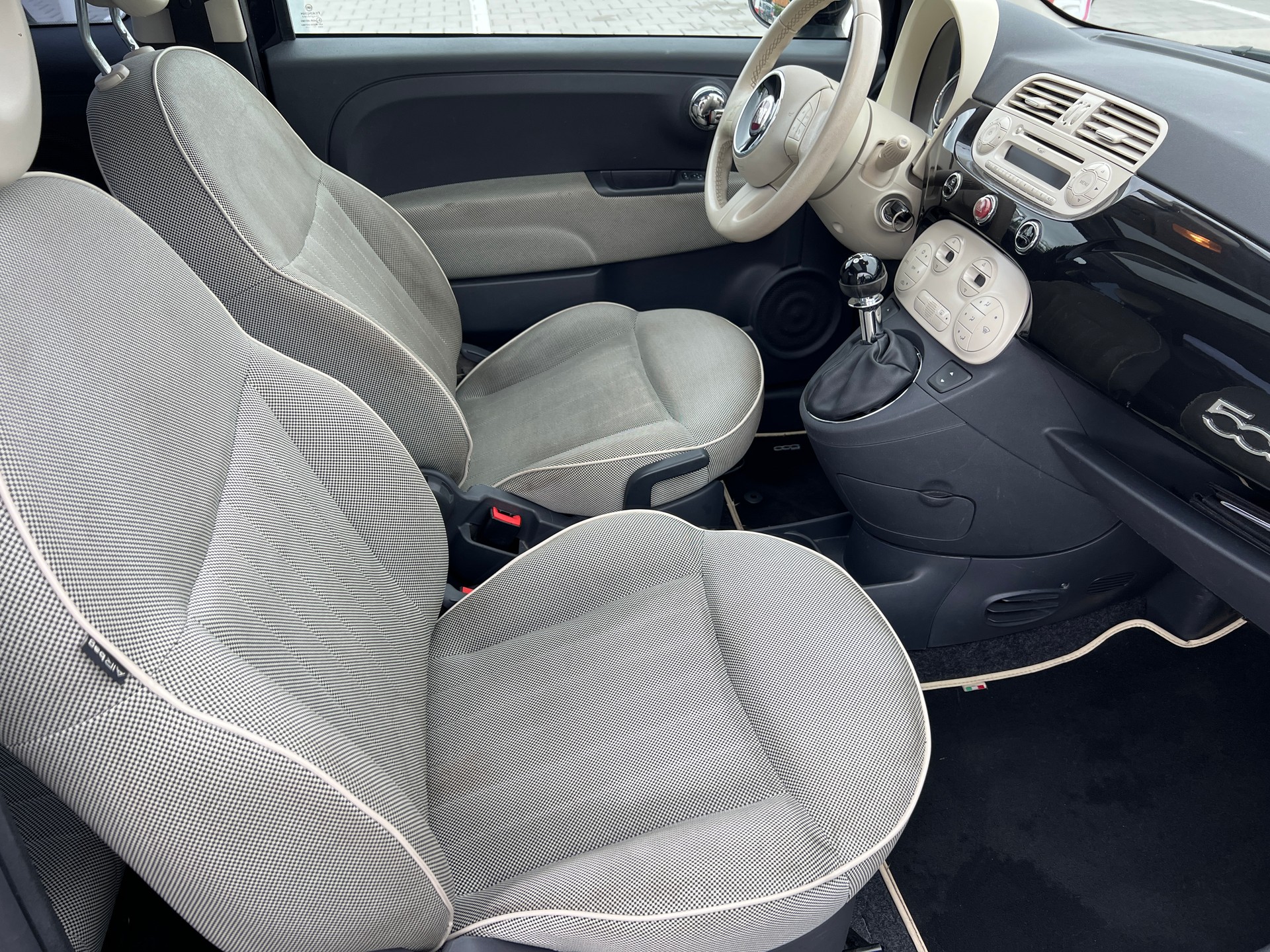 FIAT 500 1.2 Lounge-image-10