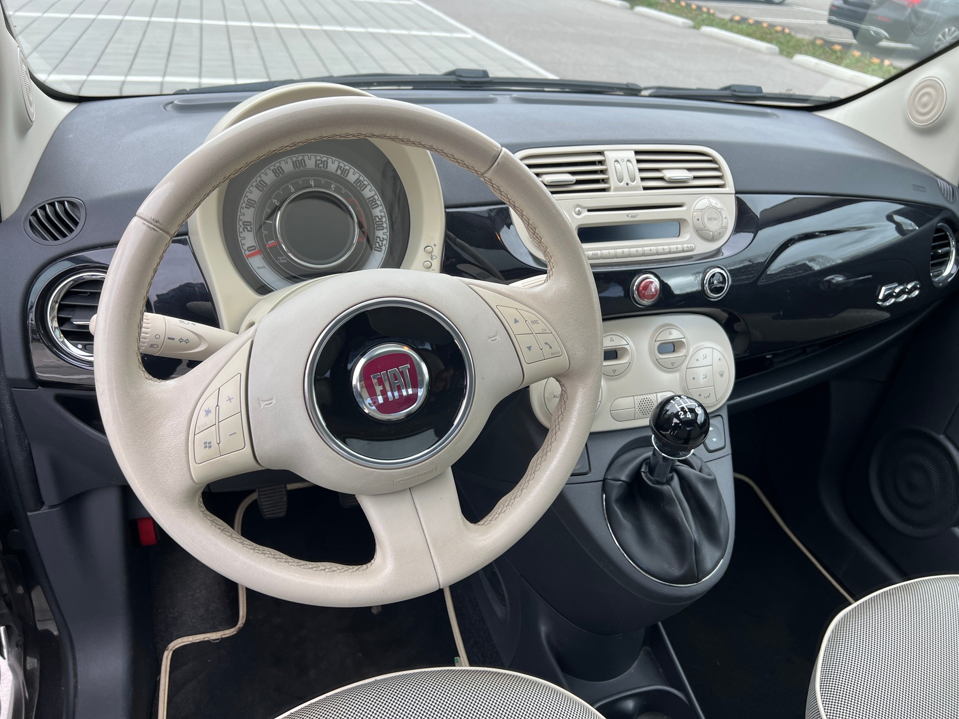 FIAT 500 1.2 Lounge-image-7
