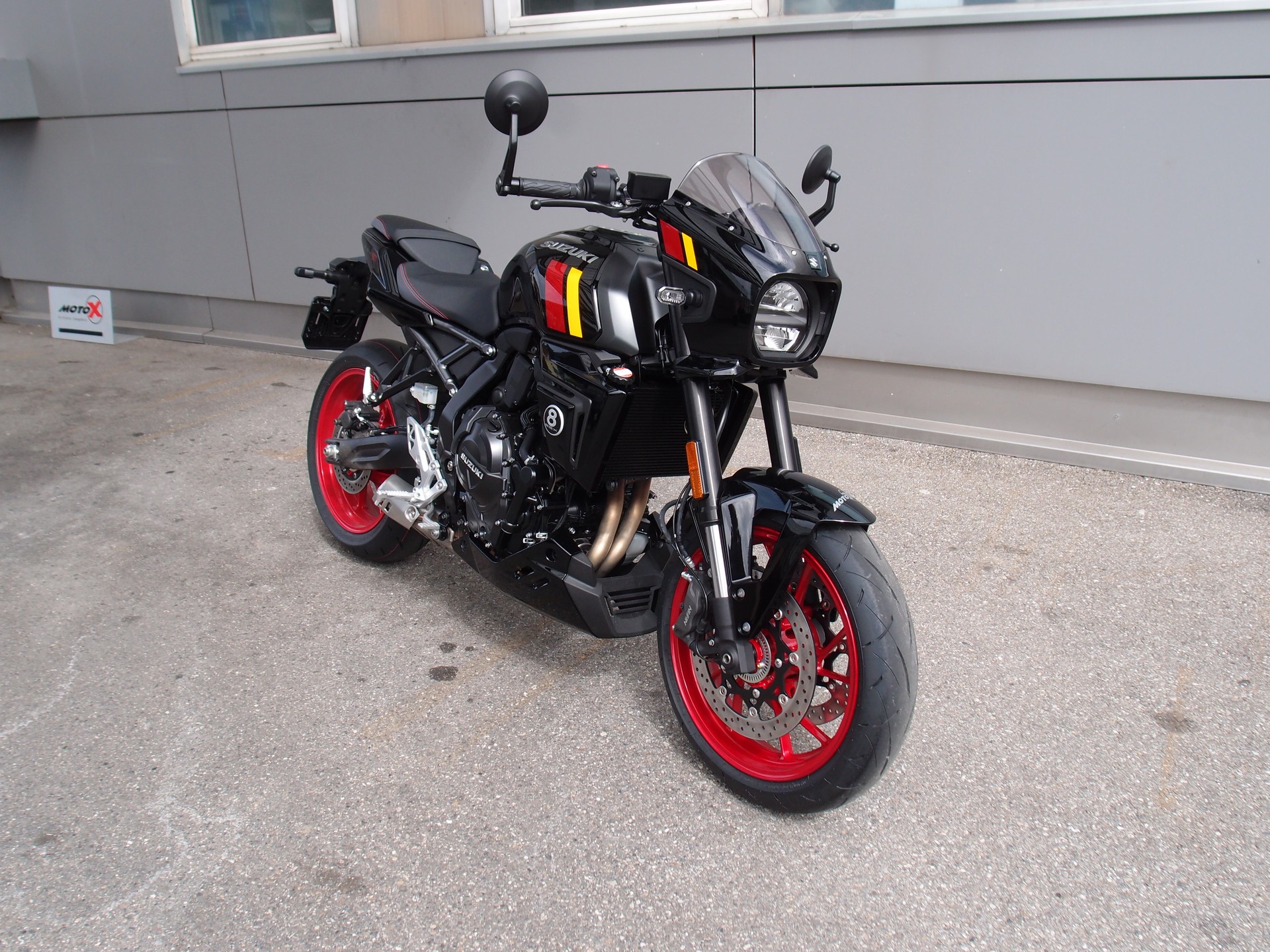 SUZUKI GSX 8TT-image-3