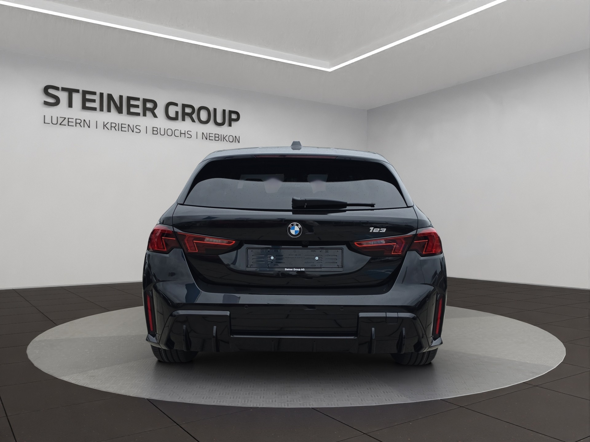 BMW 123 xDrive M Sport Steptronic-image-5