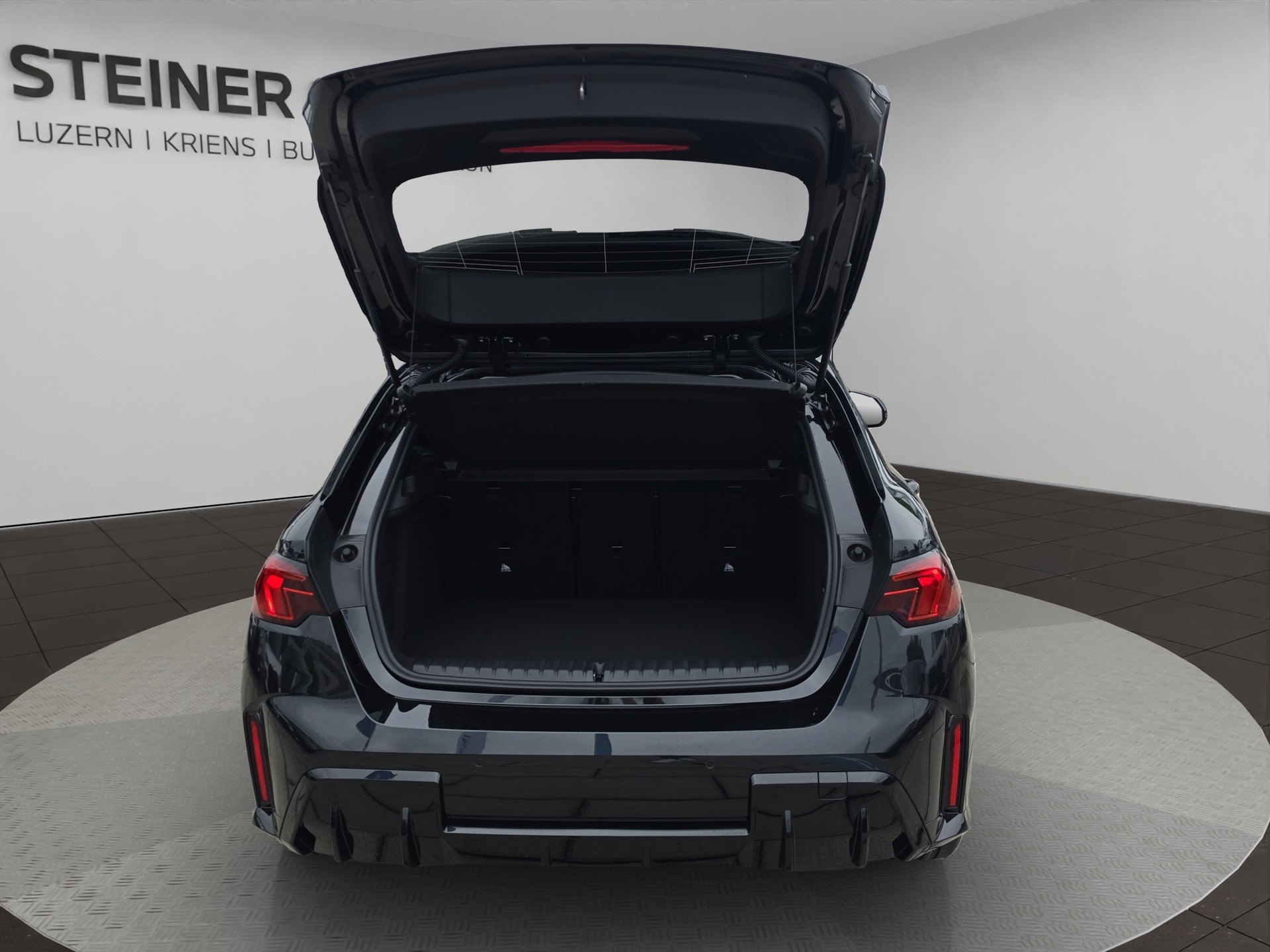 BMW 123 xDrive M Sport Steptronic-image-18