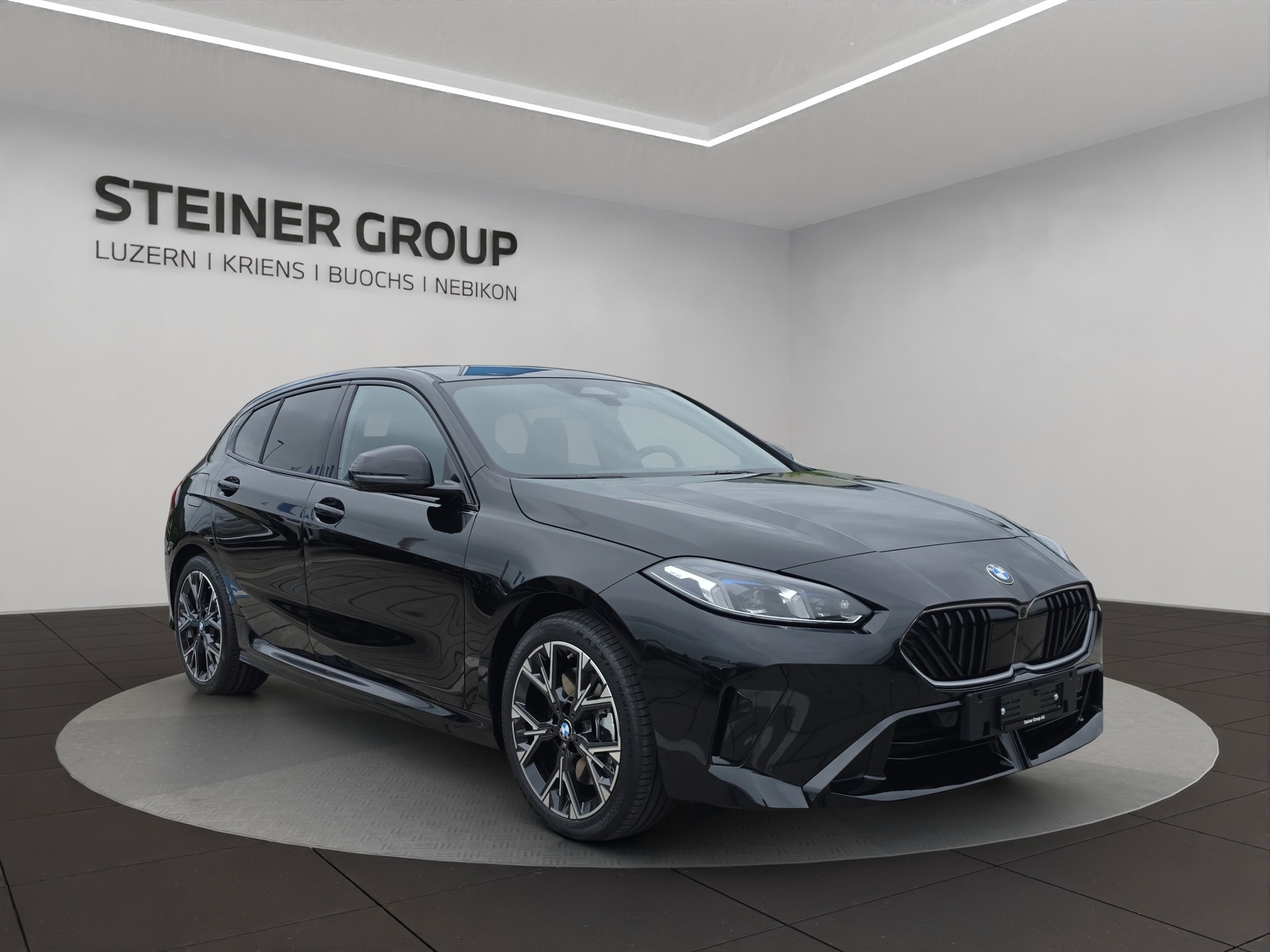 BMW 123 xDrive M Sport Steptronic-image-2