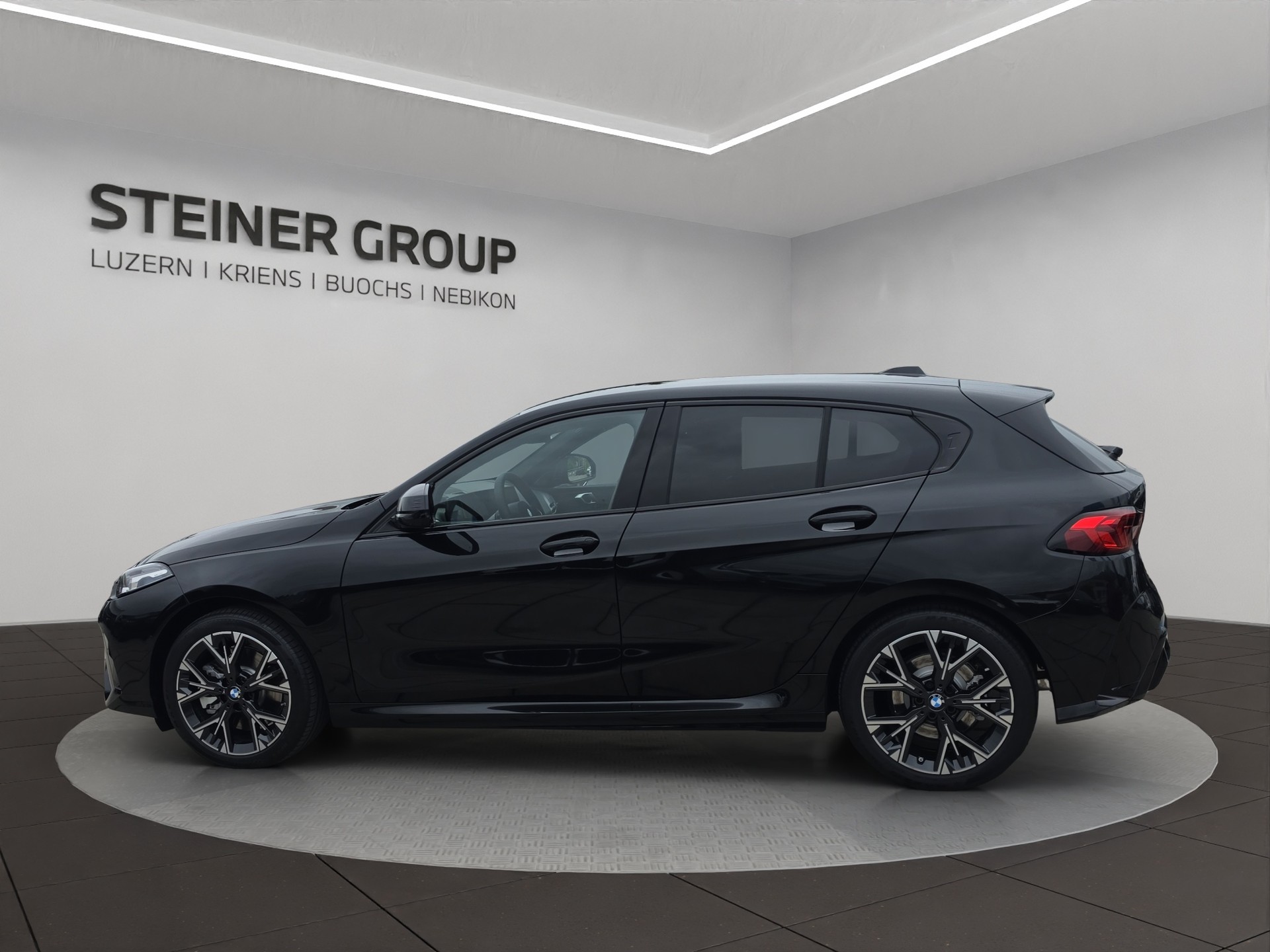 BMW 123 xDrive M Sport Steptronic-image-7