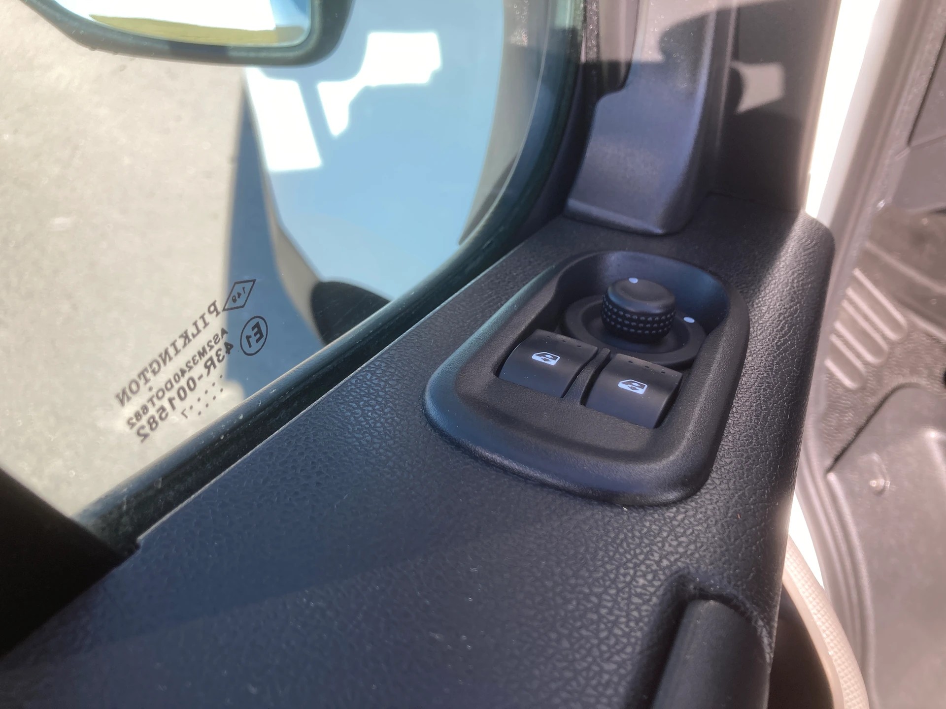 RENAULT Master T35 2.3dCi 130 L2H2-image-9
