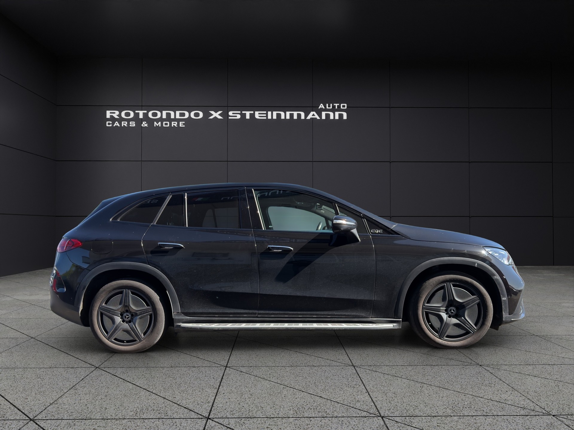 MERCEDES-BENZ EQE SUV 500 4 Matic Executive Edition-image-3
