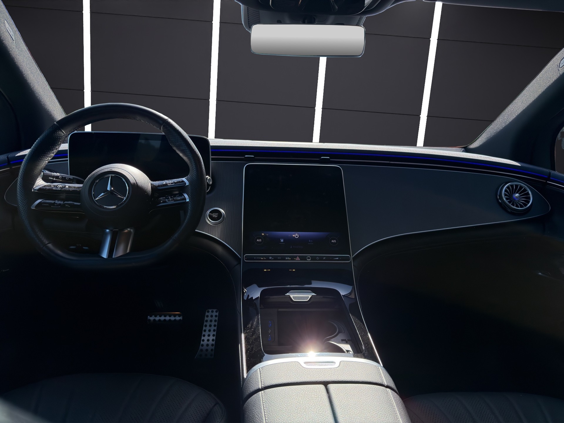 MERCEDES-BENZ EQE SUV 500 4 Matic Executive Edition-image-6