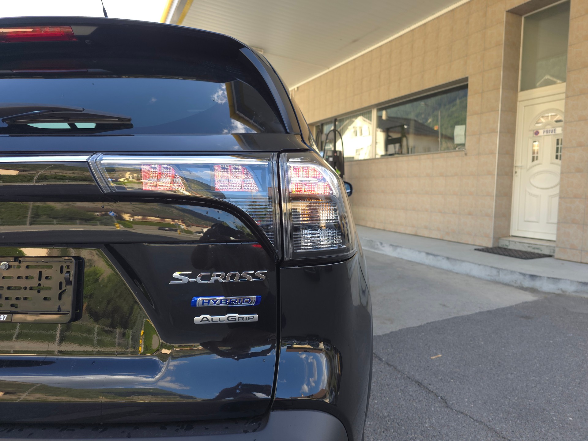 SUZUKI S-Cross 1.4 16V Compact+ MHD 4WD-image-6