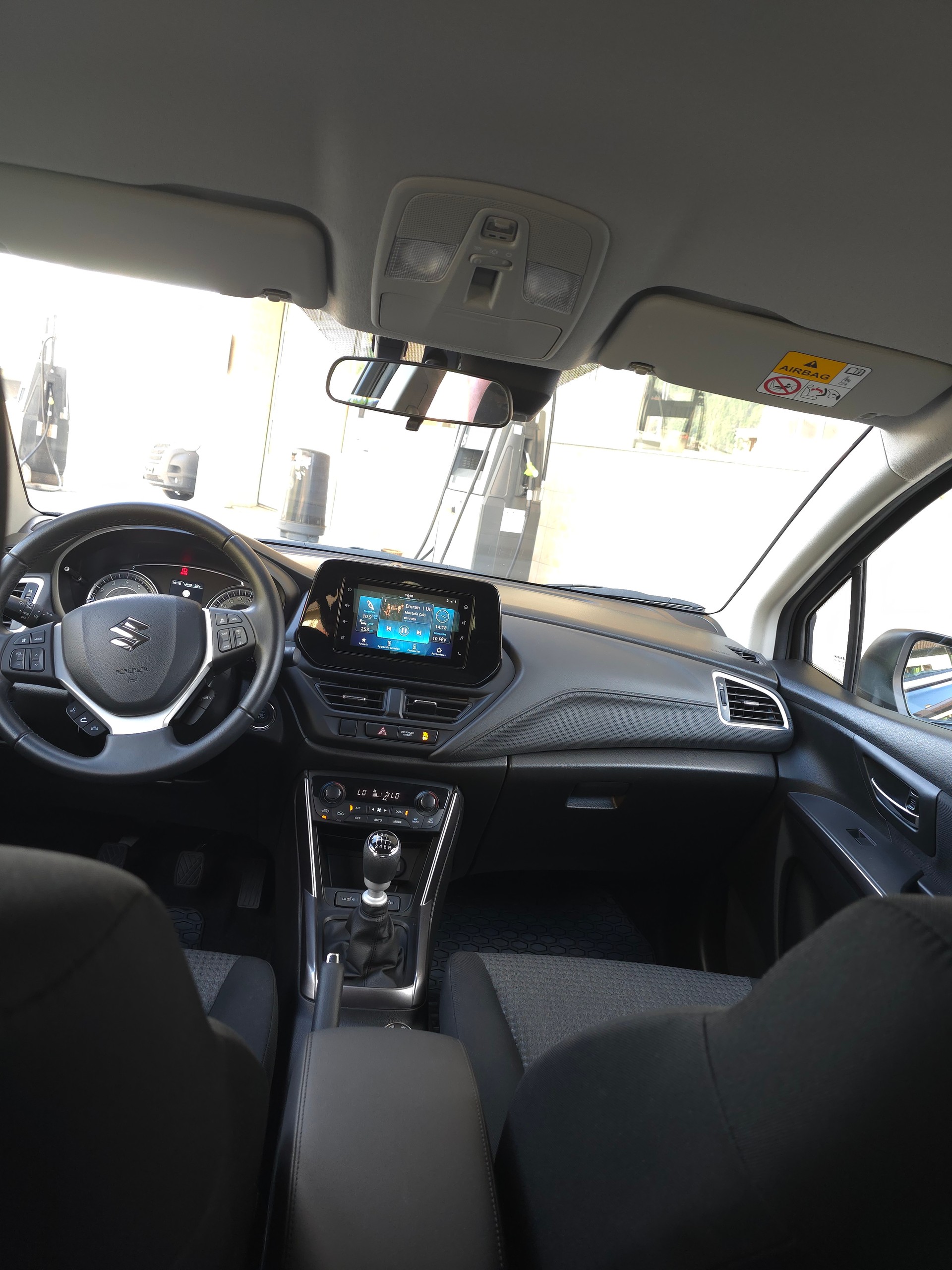 SUZUKI S-Cross 1.4 16V Compact+ MHD 4WD-image-12