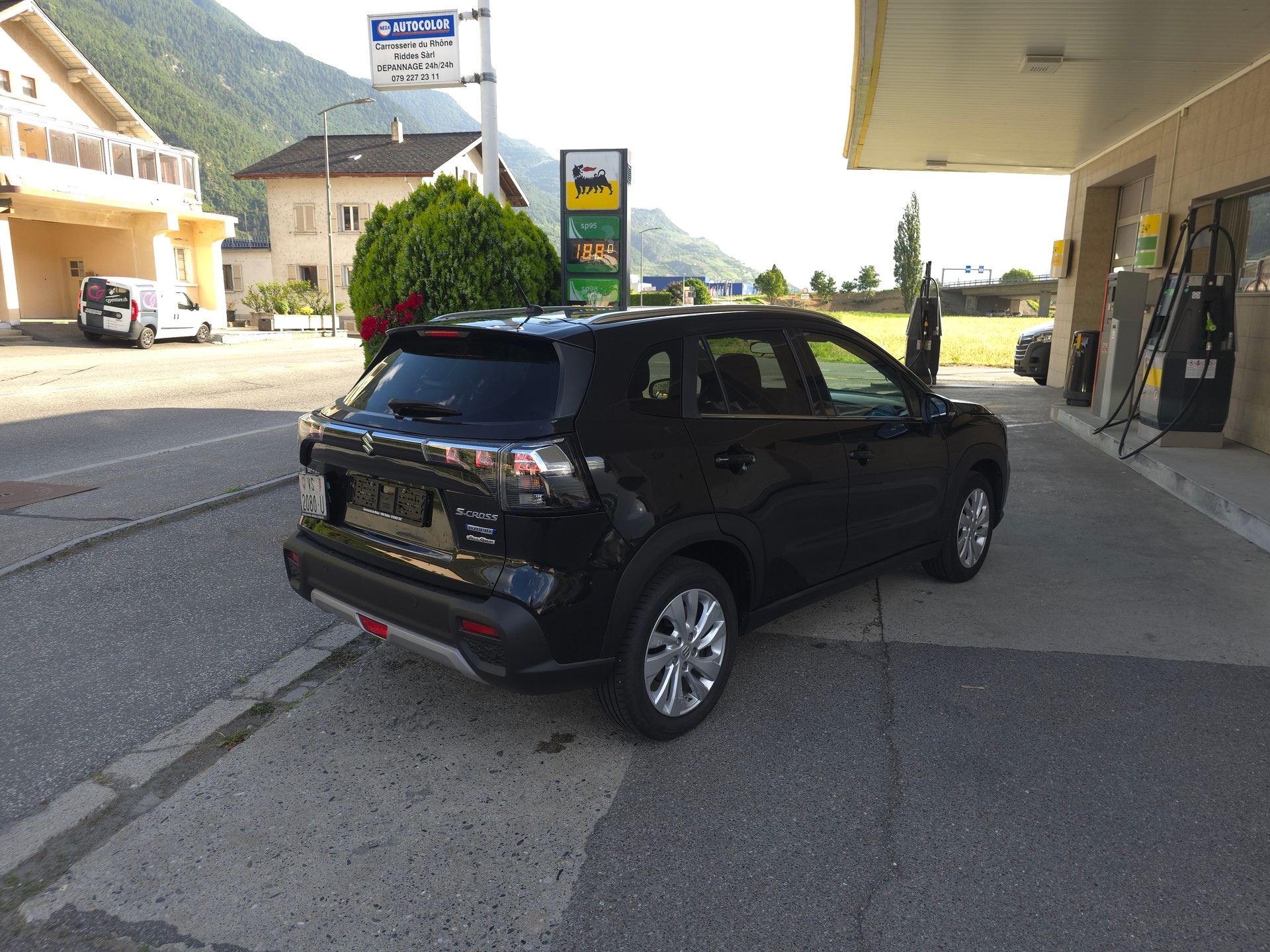 SUZUKI S-Cross 1.4 16V Compact+ MHD 4WD-image-4