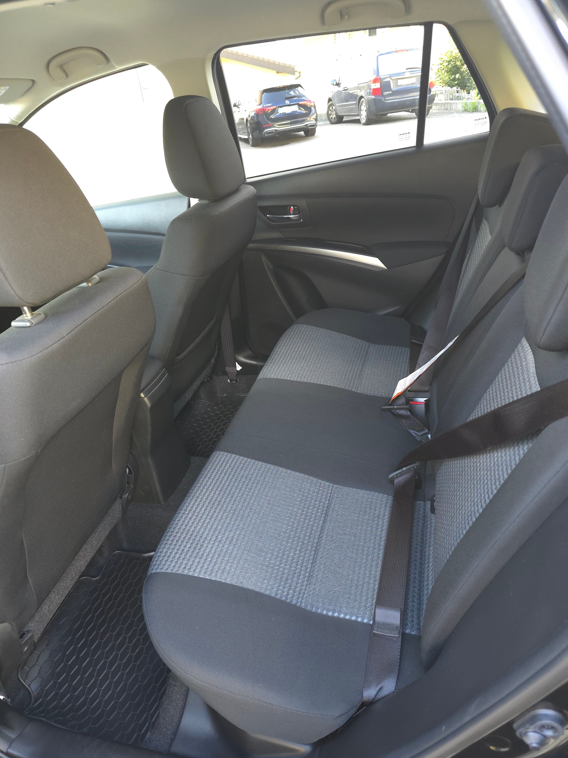 SUZUKI S-Cross 1.4 16V Compact+ MHD 4WD-image-14