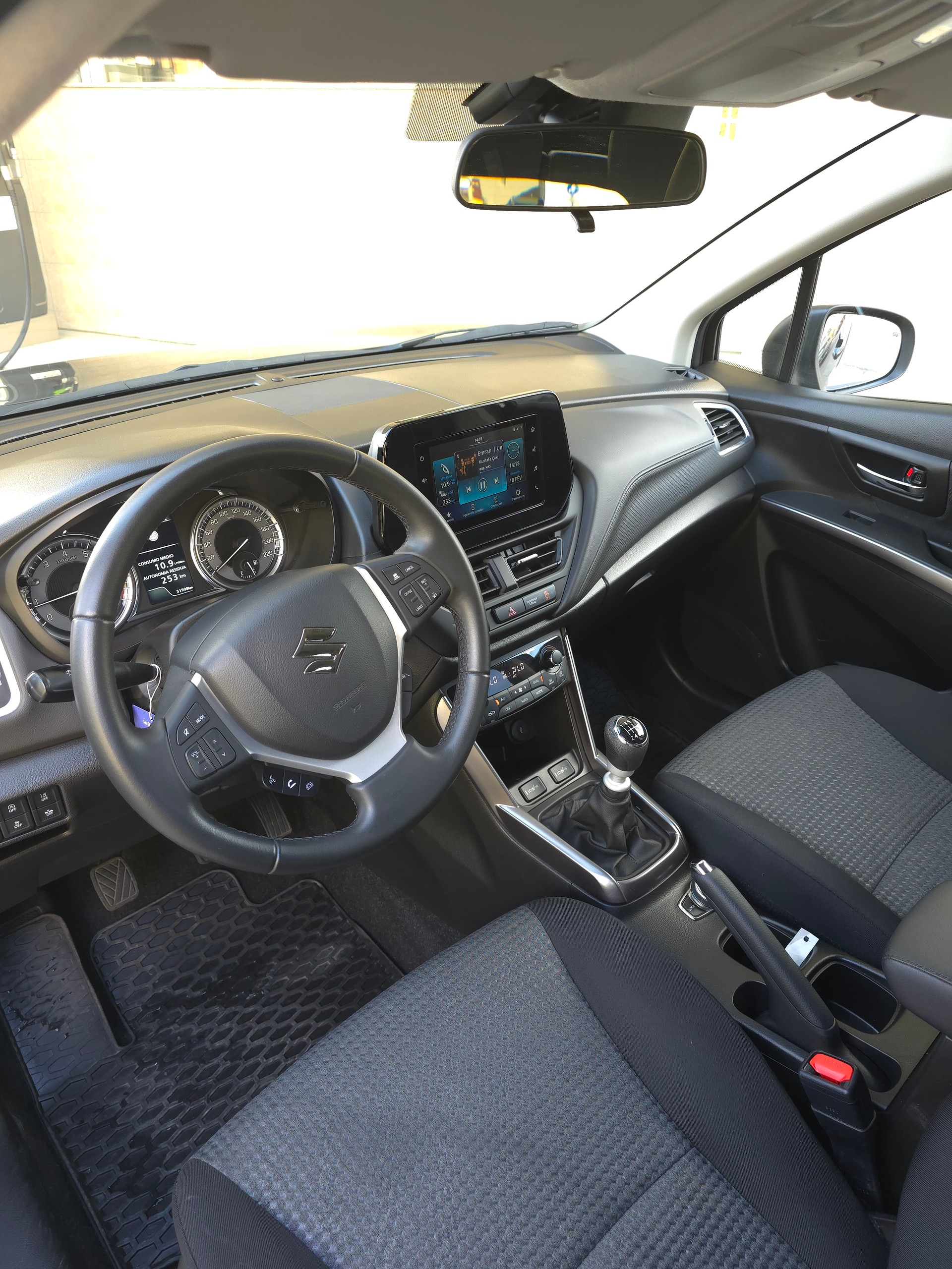 SUZUKI S-Cross 1.4 16V Compact+ MHD 4WD-image-13