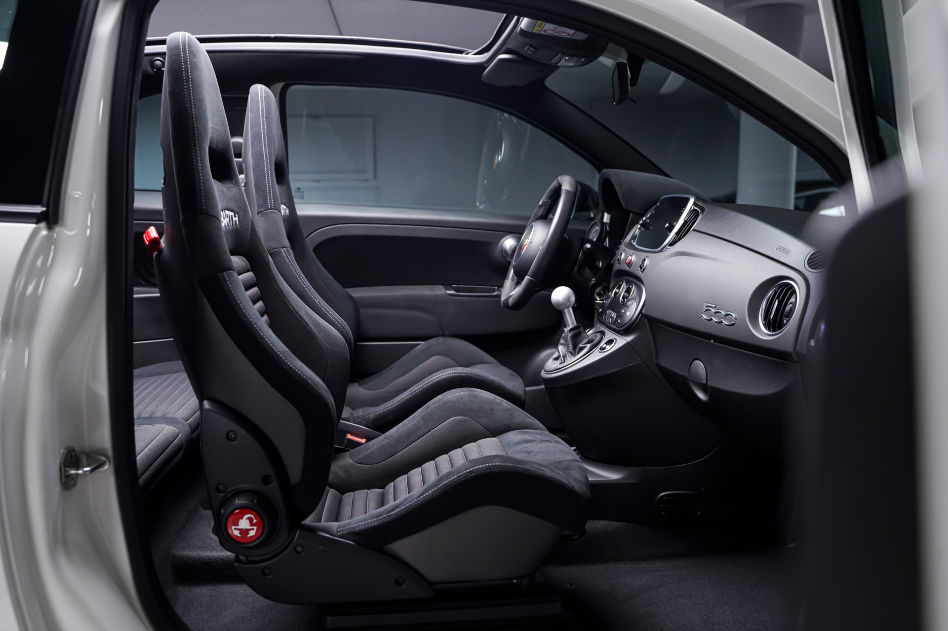FIAT 595C 1.4 16V Turbo Abarth Competizione-image-17
