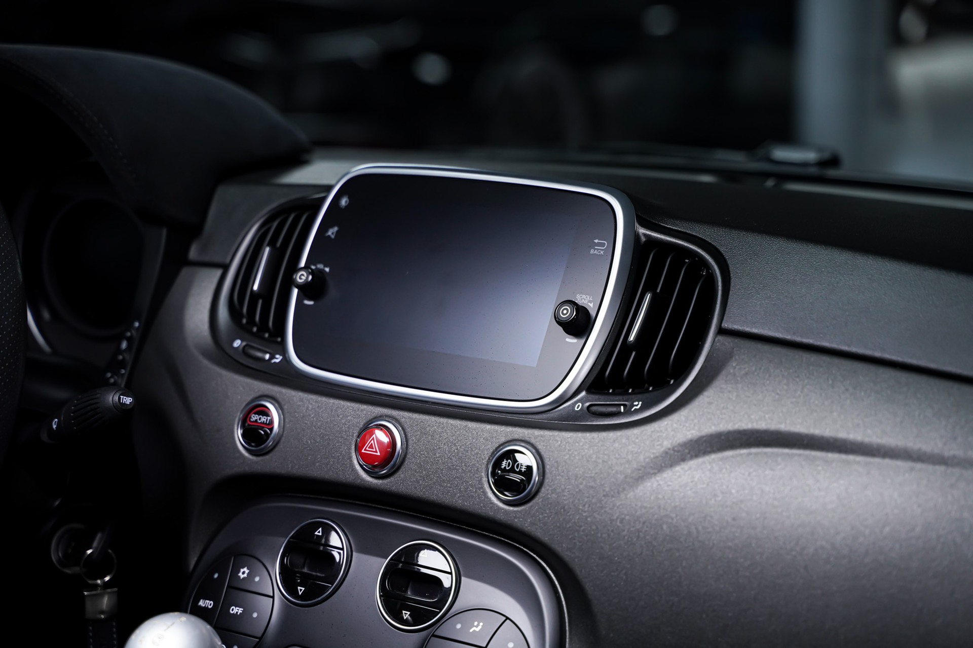 FIAT 595C 1.4 16V Turbo Abarth Competizione-image-19