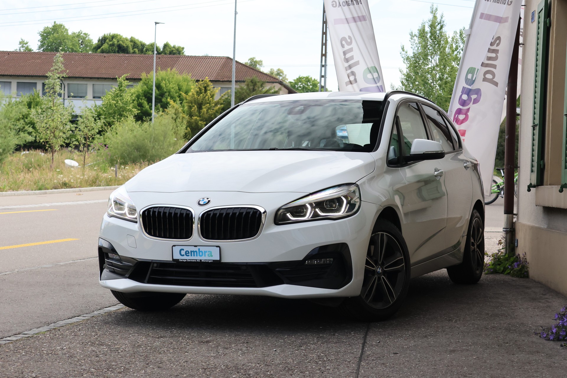 BMW 218d xDrive Active Tourer Steptronic Sport Line-image-0