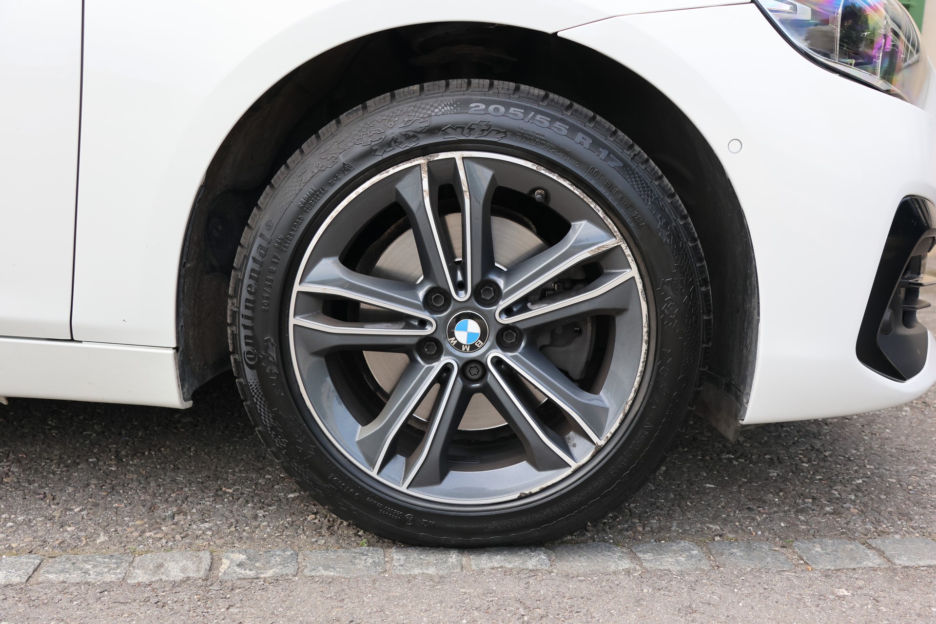 BMW 218d xDrive Active Tourer Steptronic Sport Line-image-3