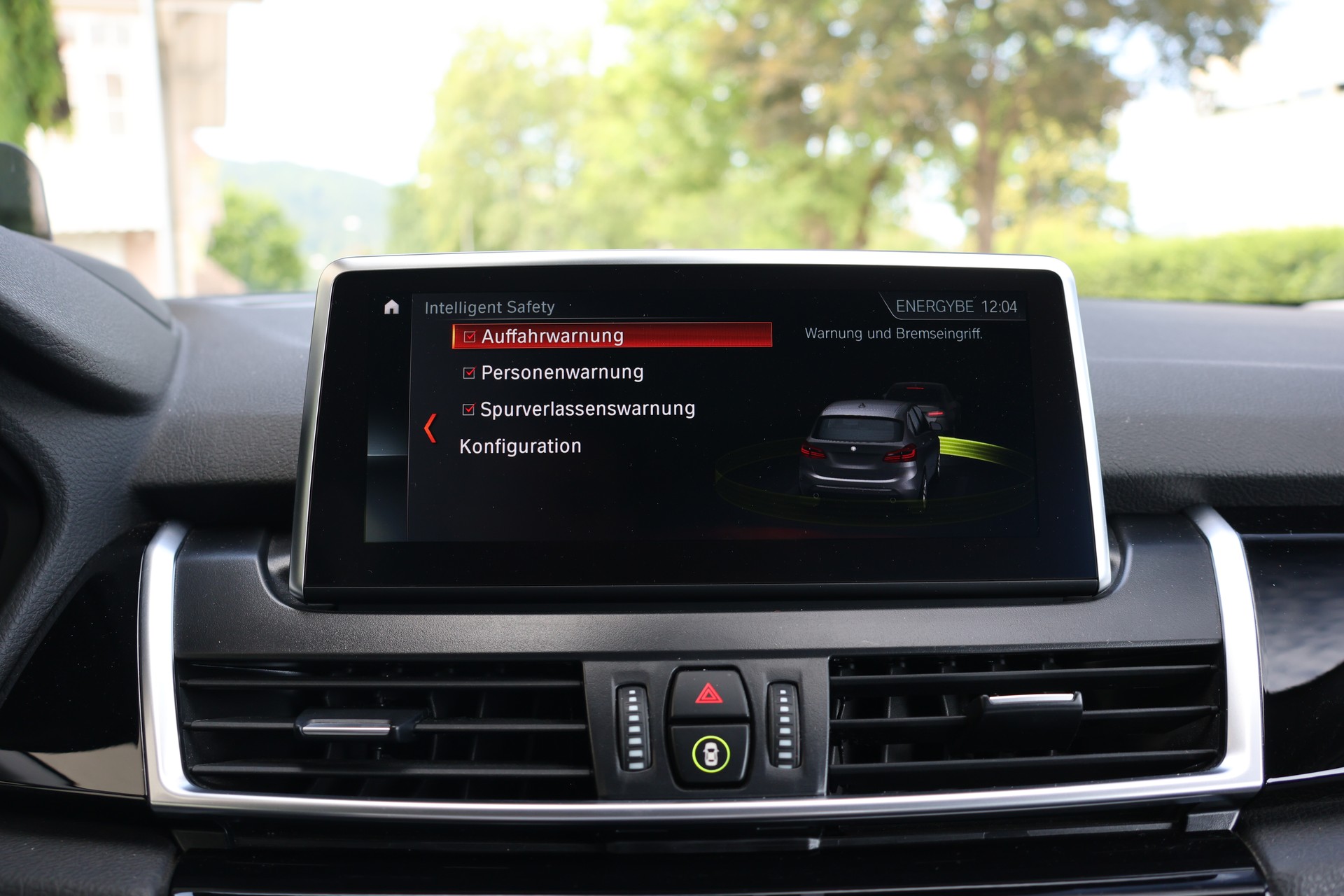BMW 218d xDrive Active Tourer Steptronic Sport Line-image-25