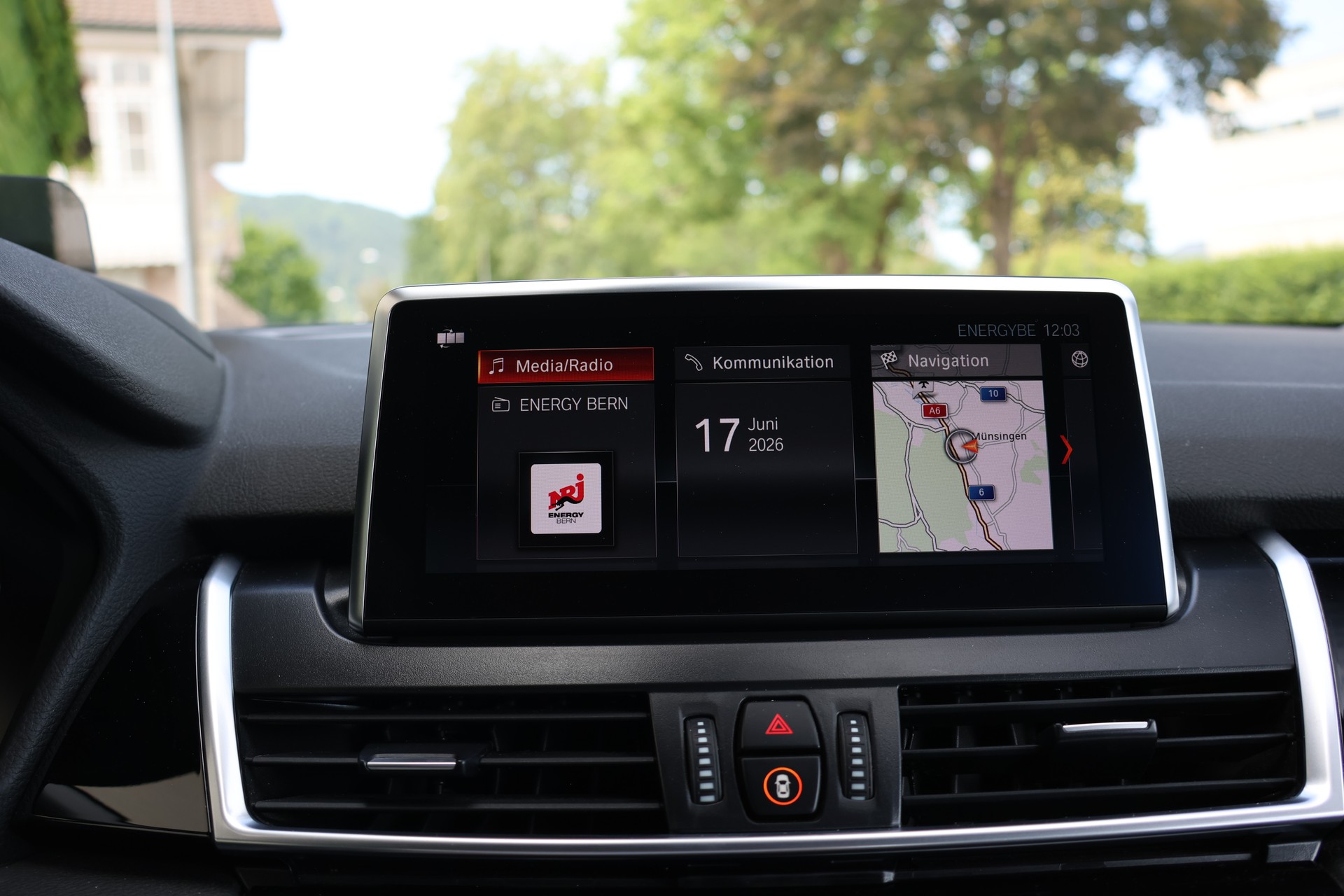 BMW 218d xDrive Active Tourer Steptronic Sport Line-image-21