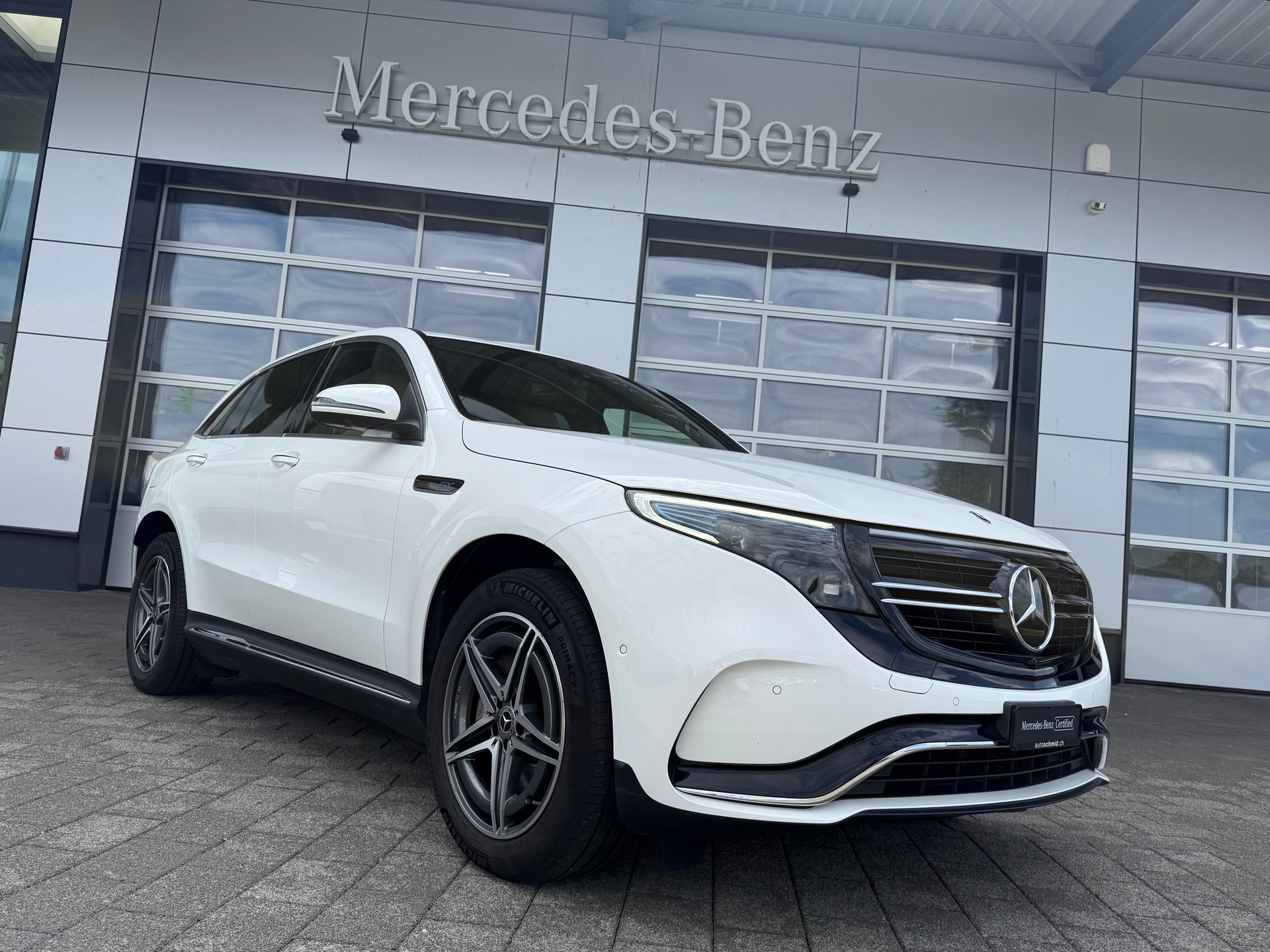 MERCEDES-BENZ EQC 400 AMG Line 4Matic-image-0