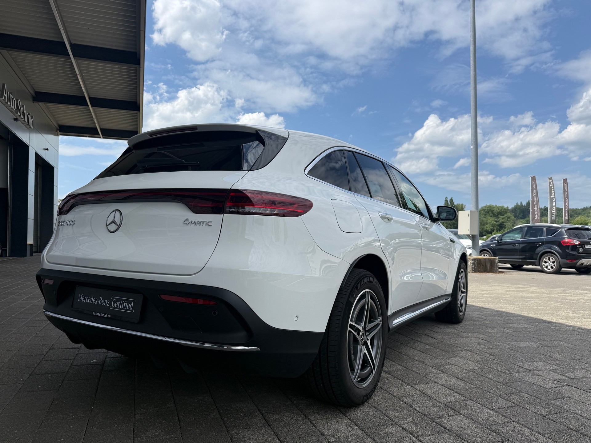 MERCEDES-BENZ EQC 400 AMG Line 4Matic-image-1