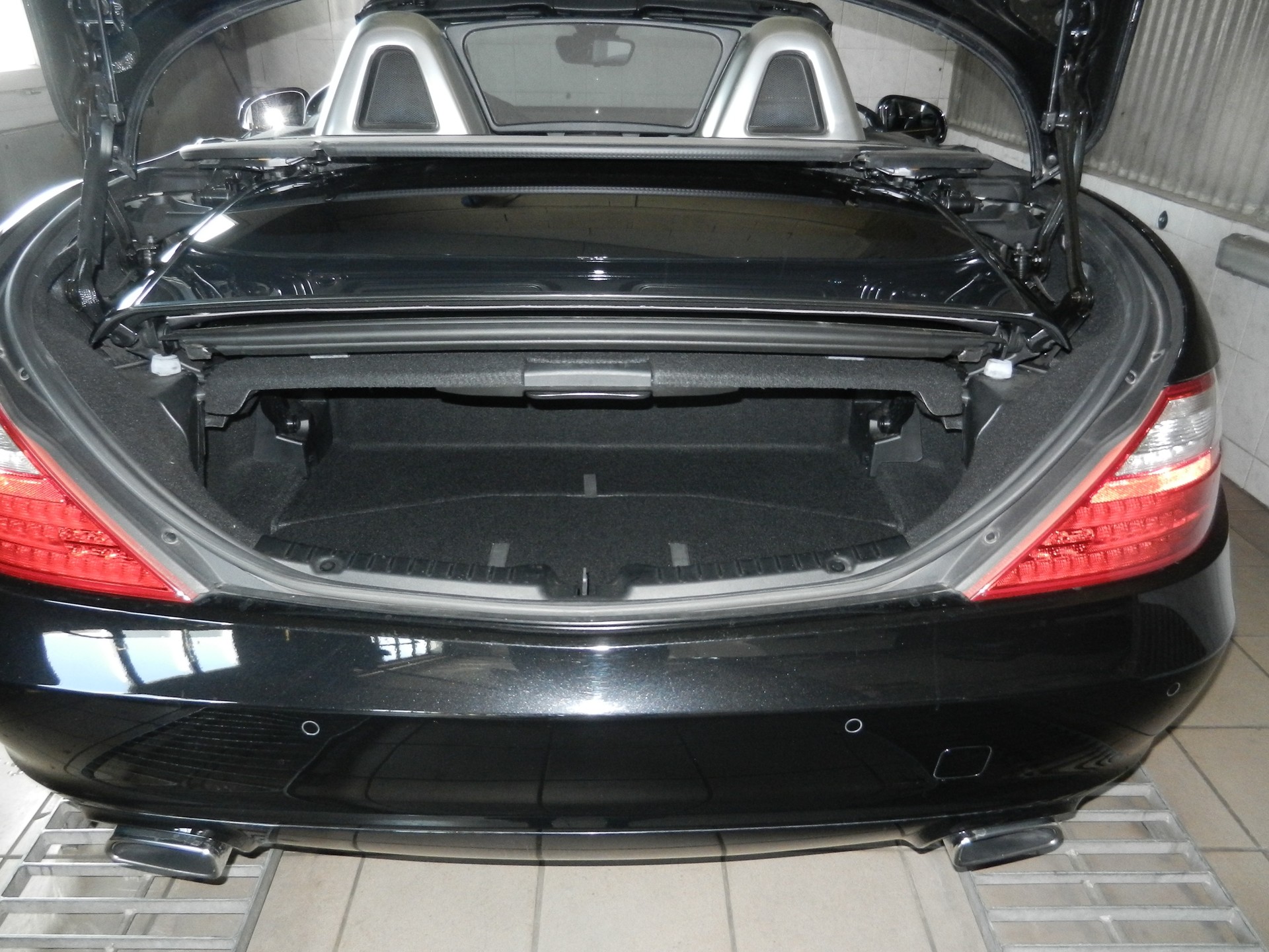 MERCEDES-BENZ SLK 200-image-10