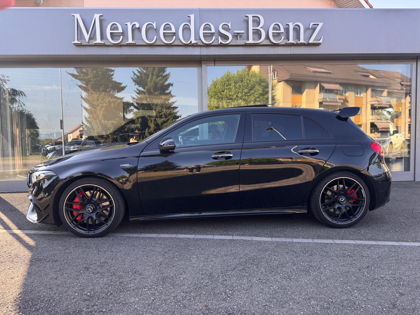 MERCEDES-BENZ A 45 S AMG 4Matic+ Speedshift-image-2