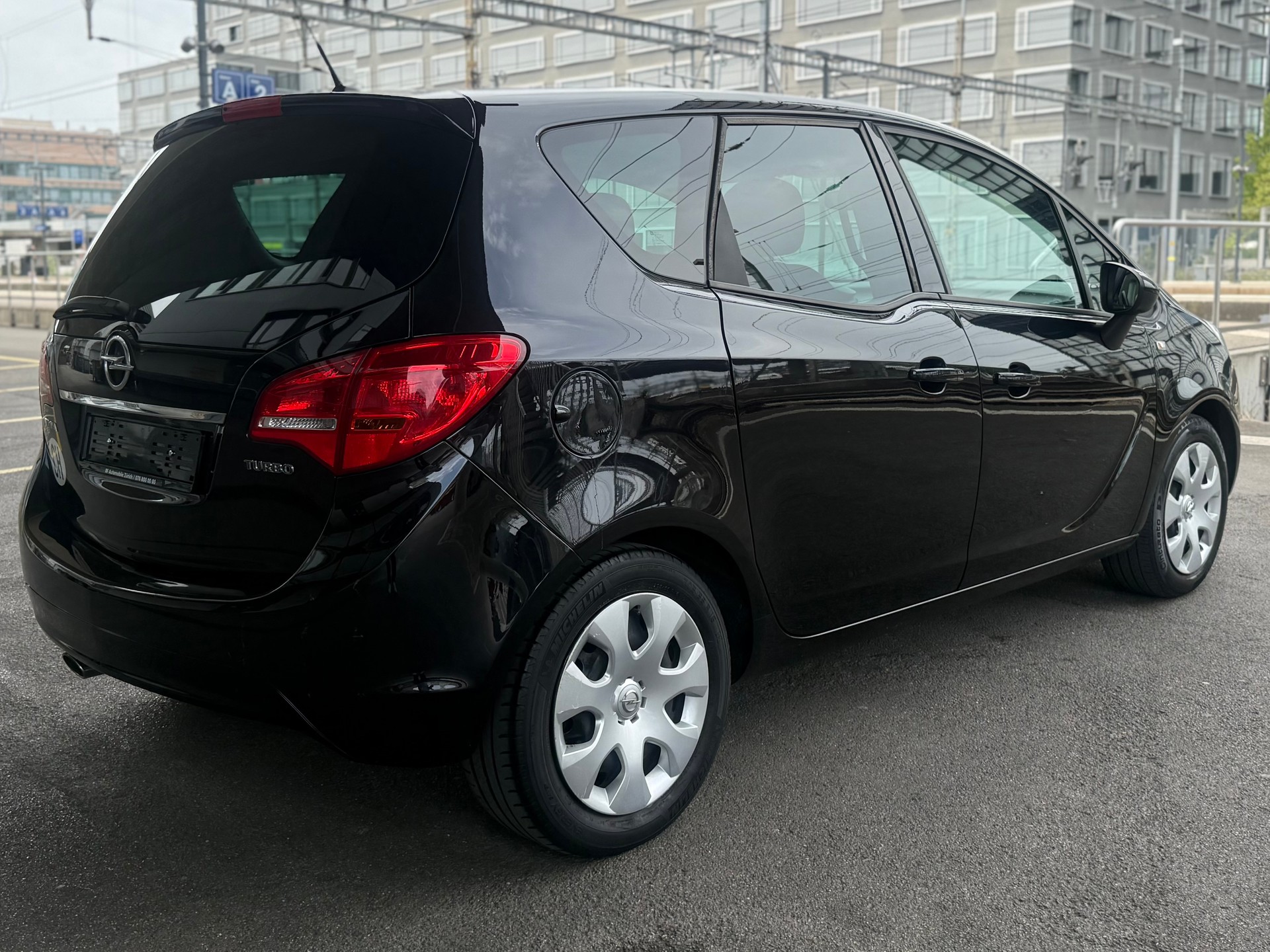 OPEL Meriva 1.4 Turbo Enjoy-image-5