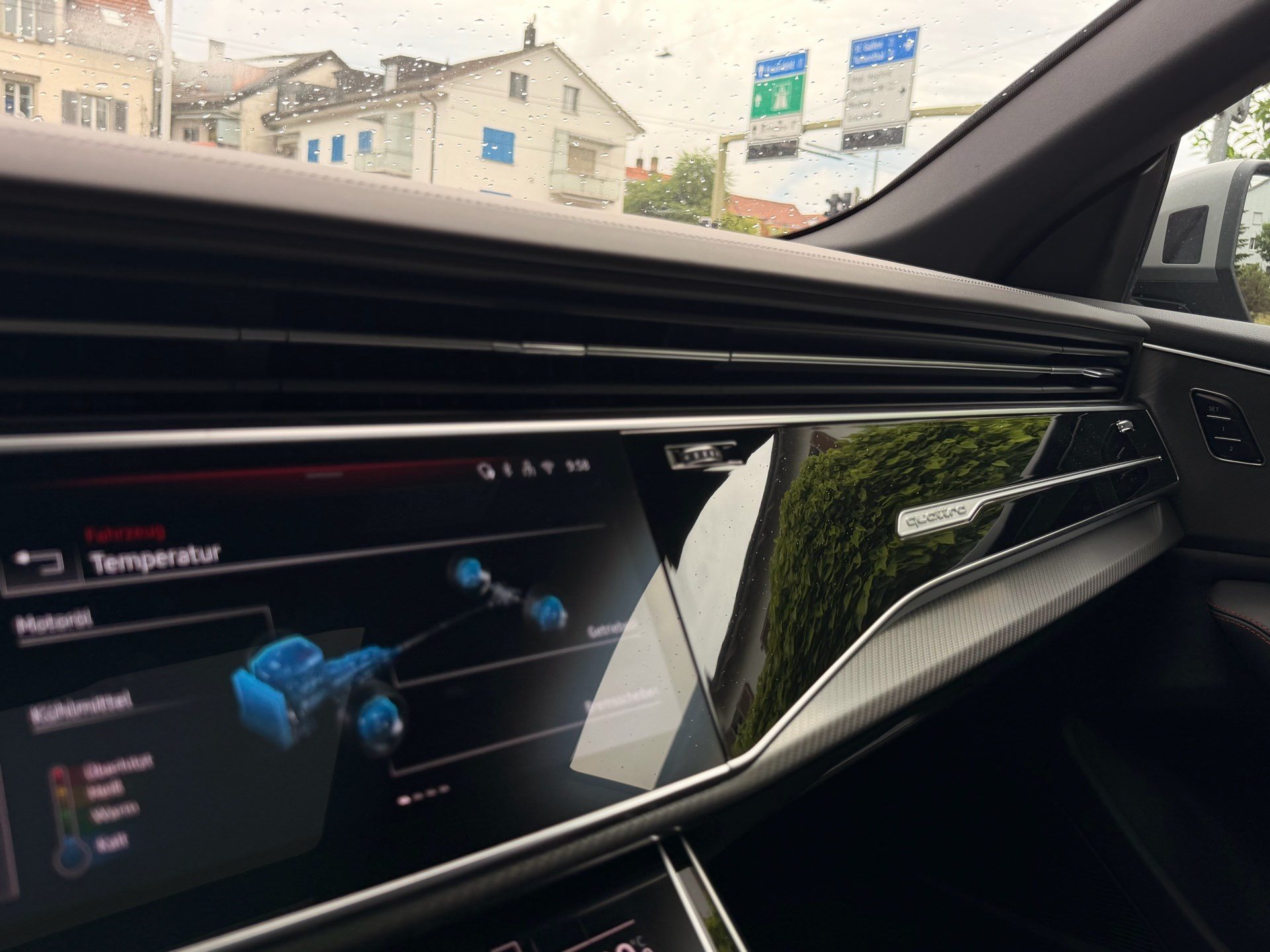 AUDI RS Q8 PERFORMANCE 4.0 TFSI QUATTRO *** FACELIFT & VOLLAUSSTATTUNG ***-image-24