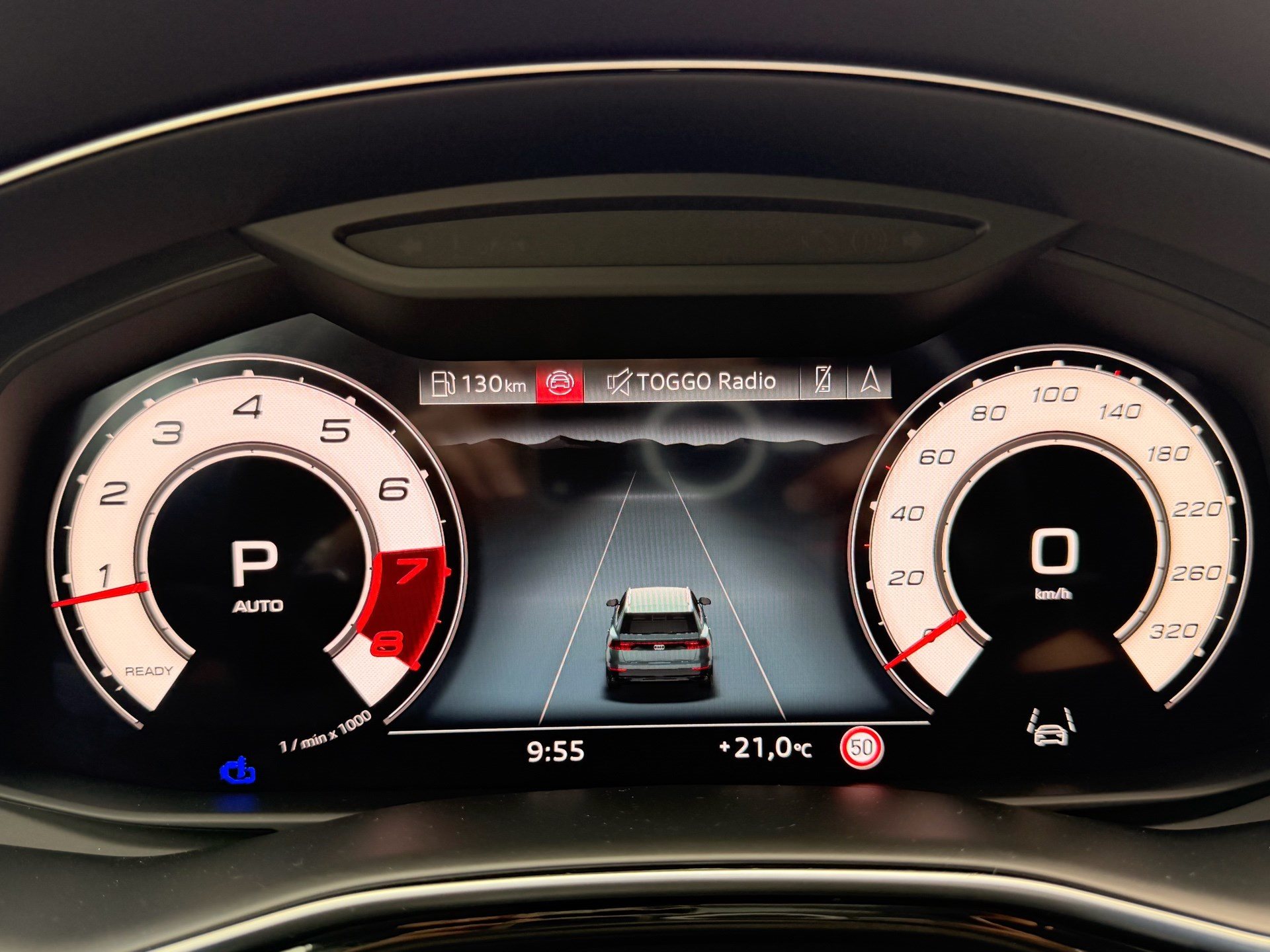 AUDI RS Q8 PERFORMANCE 4.0 TFSI QUATTRO *** FACELIFT & VOLLAUSSTATTUNG ***-image-11