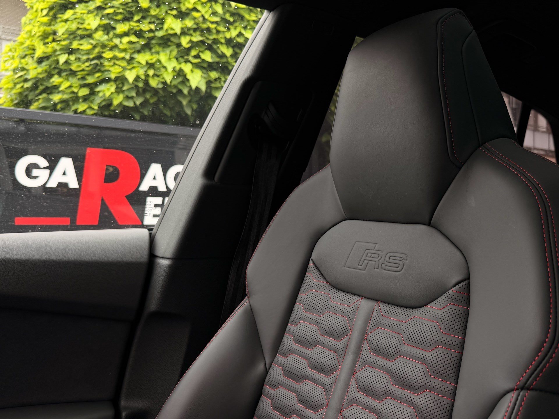 AUDI RS Q8 PERFORMANCE 4.0 TFSI QUATTRO *** FACELIFT & VOLLAUSSTATTUNG ***-image-25