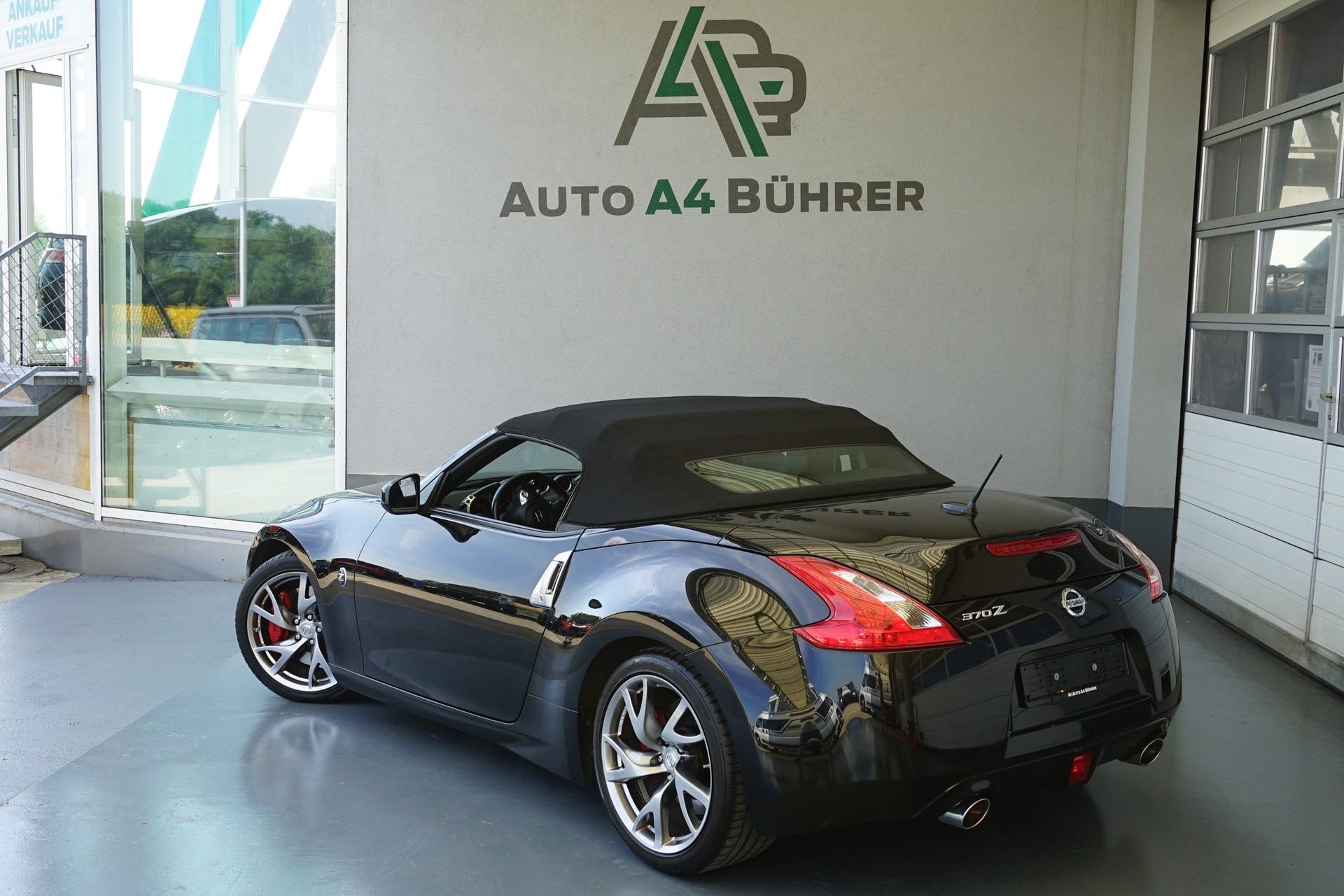 NISSAN 370 Z Roadster Pack-image-9