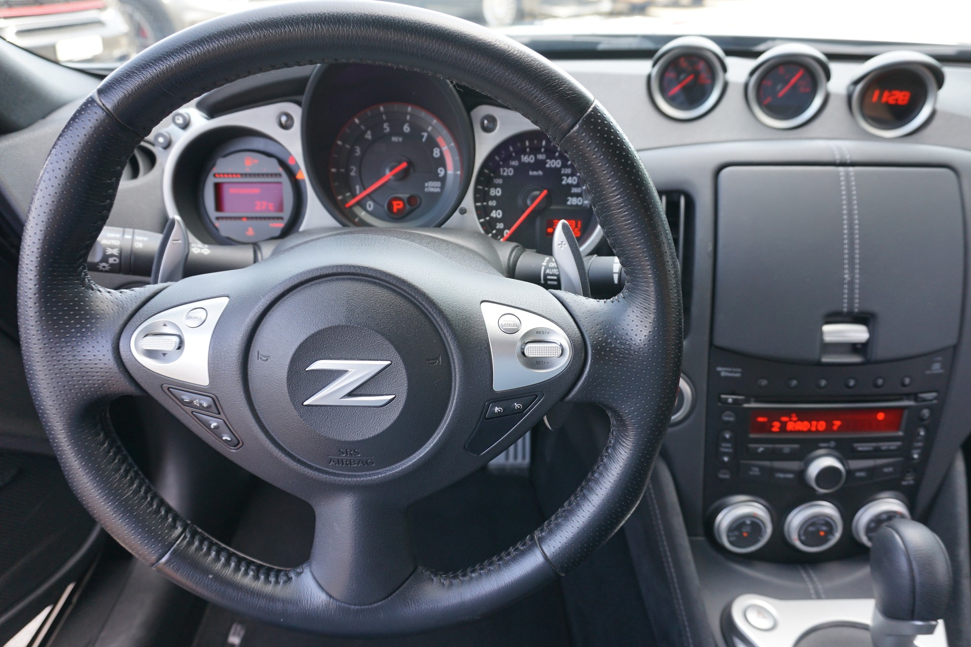 NISSAN 370 Z Roadster Pack-image-18