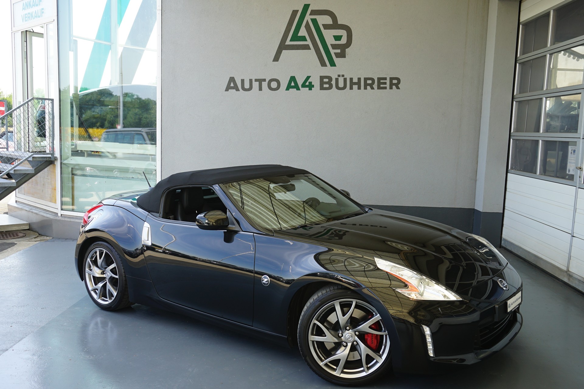 NISSAN 370 Z Roadster Pack-image-3