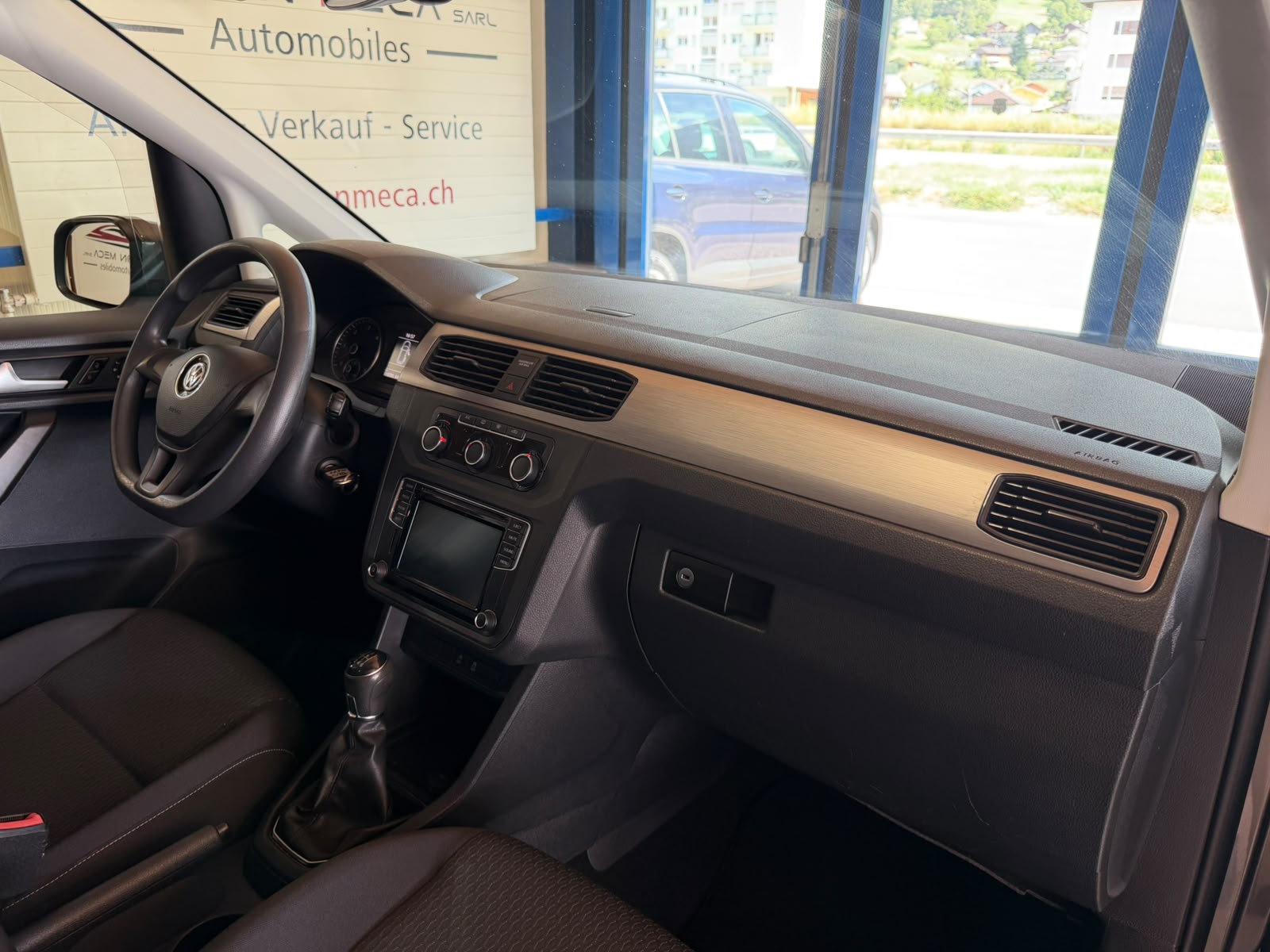 VW Caddy Maxi 2.0 TDI Comfortline 4Motion-image-20