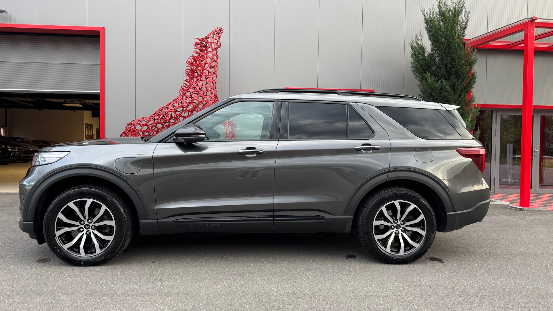 FORD Explorer 3.0 EcoB. Plug-in-Hybrid ST-Line 4WD Aut.-image-3