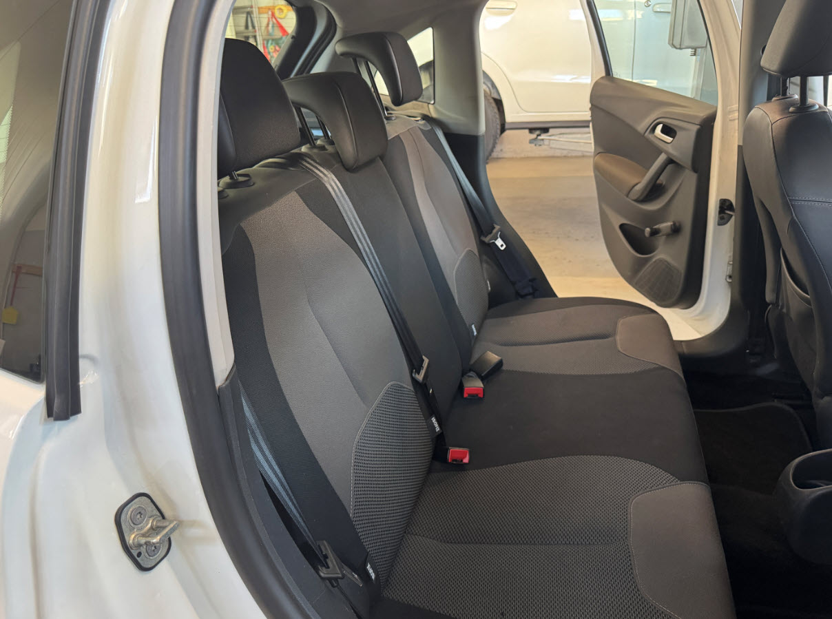 CITROEN C3 1.2i Exclusive-image-5