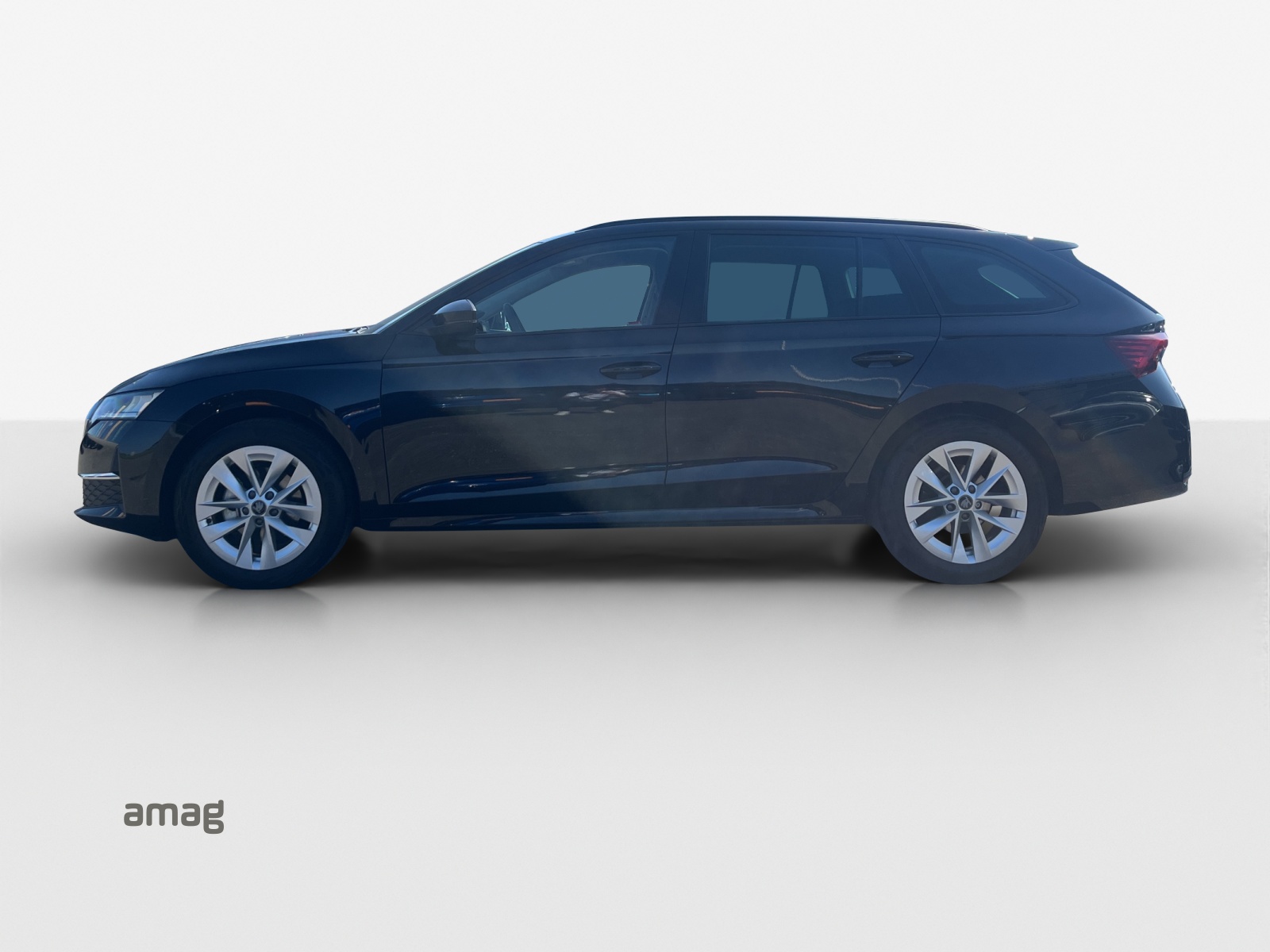 SKODA Octavia Combi 1.5 TSI mHEV DSG Dynamic-showroom-element-1