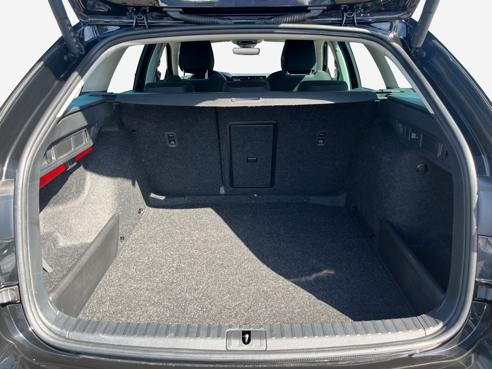 SKODA Octavia Combi 1.5 TSI mHEV DSG Dynamic-image-12