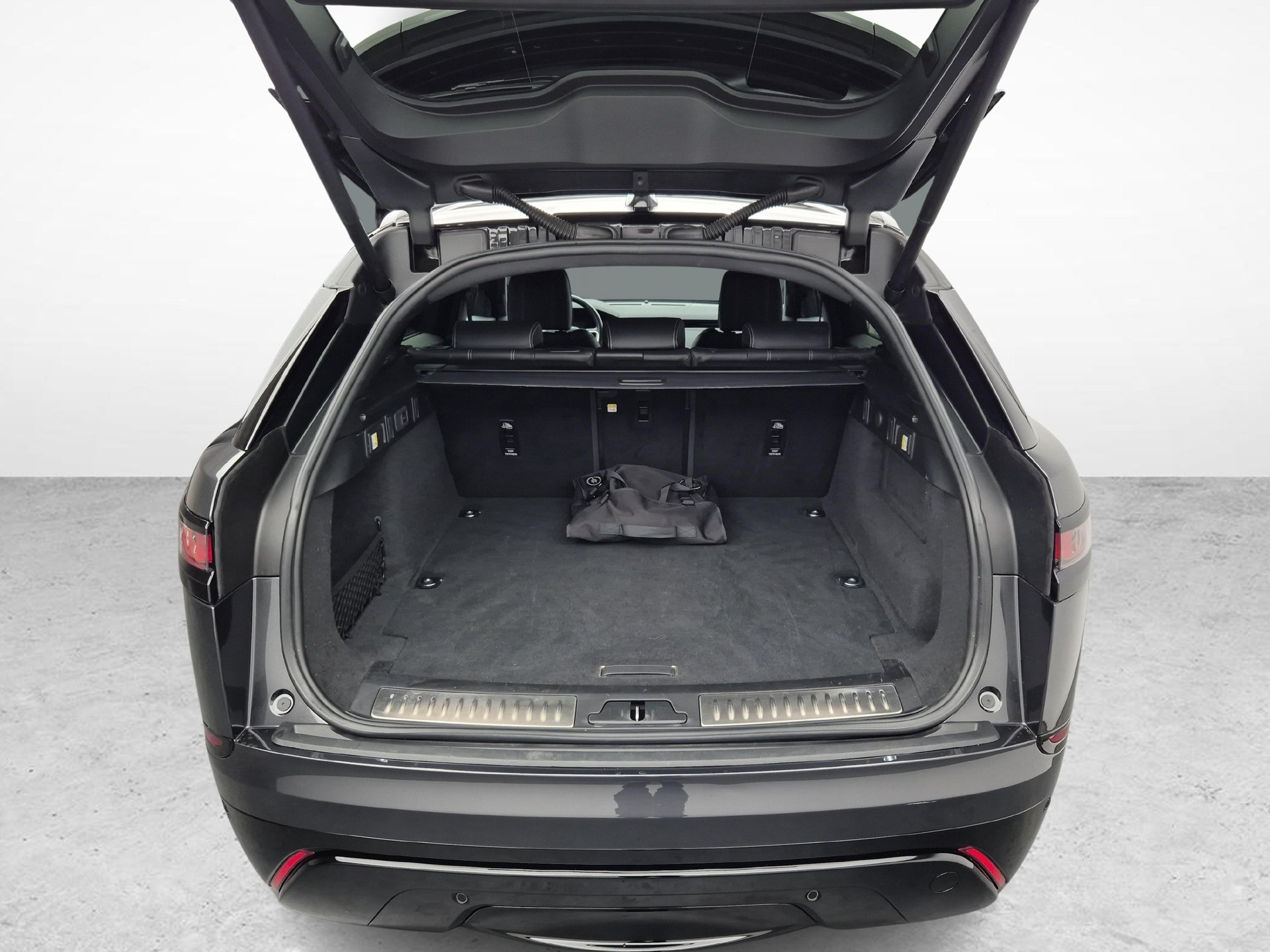 LAND ROVER Range Rover Velar 2.0 P400e R-Dynamic HSE-image-16