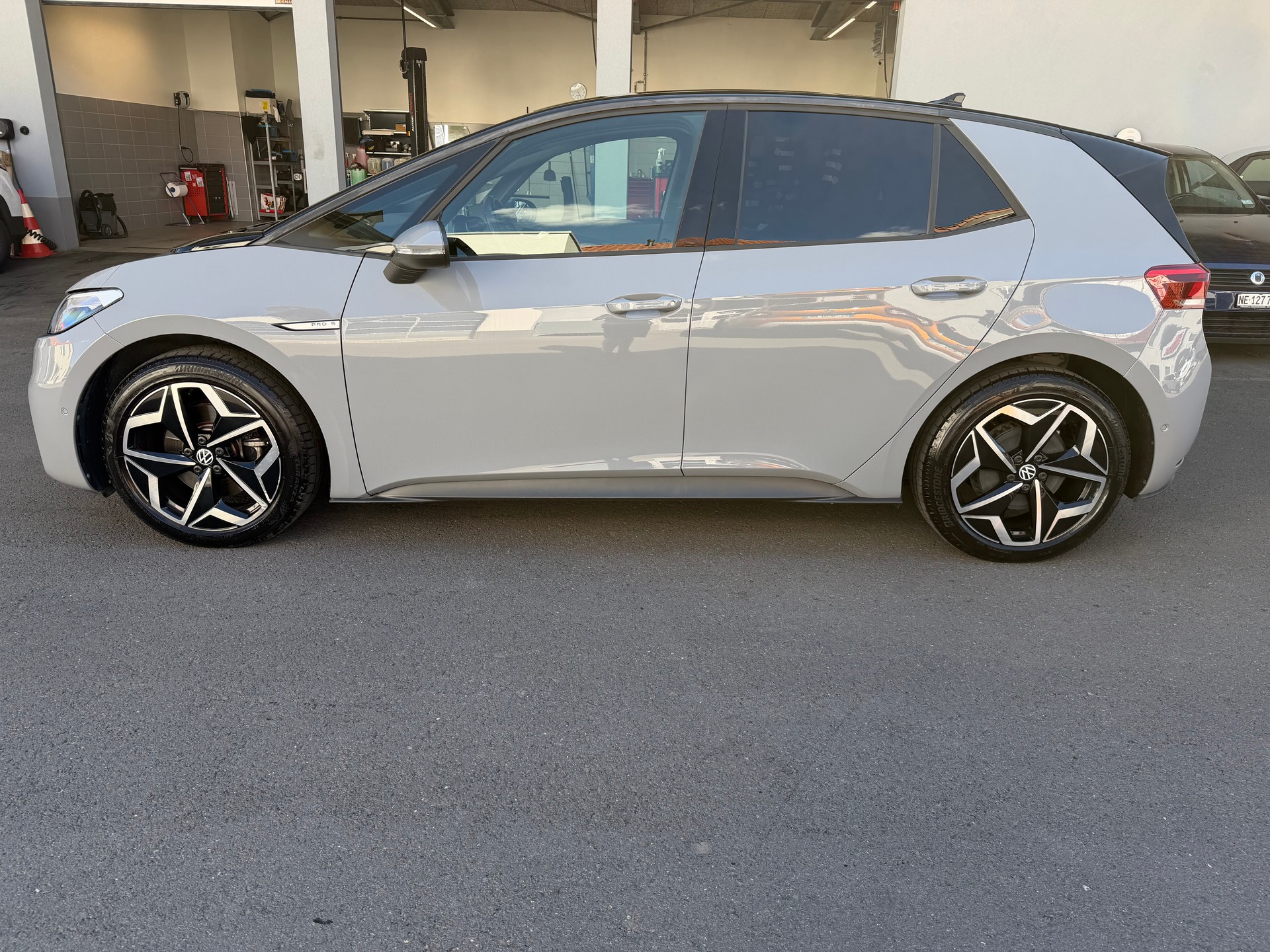 VW ID.3 Pro S 77 kWh Life Plus-image-5