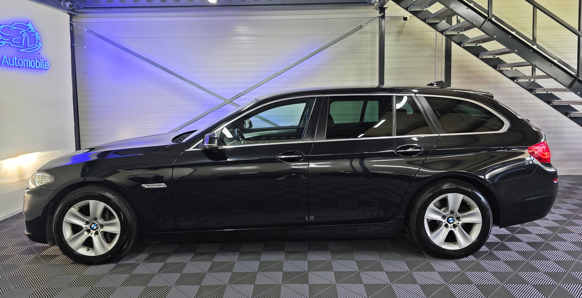 BMW 525d Touring xDrive Steptronic-image-8