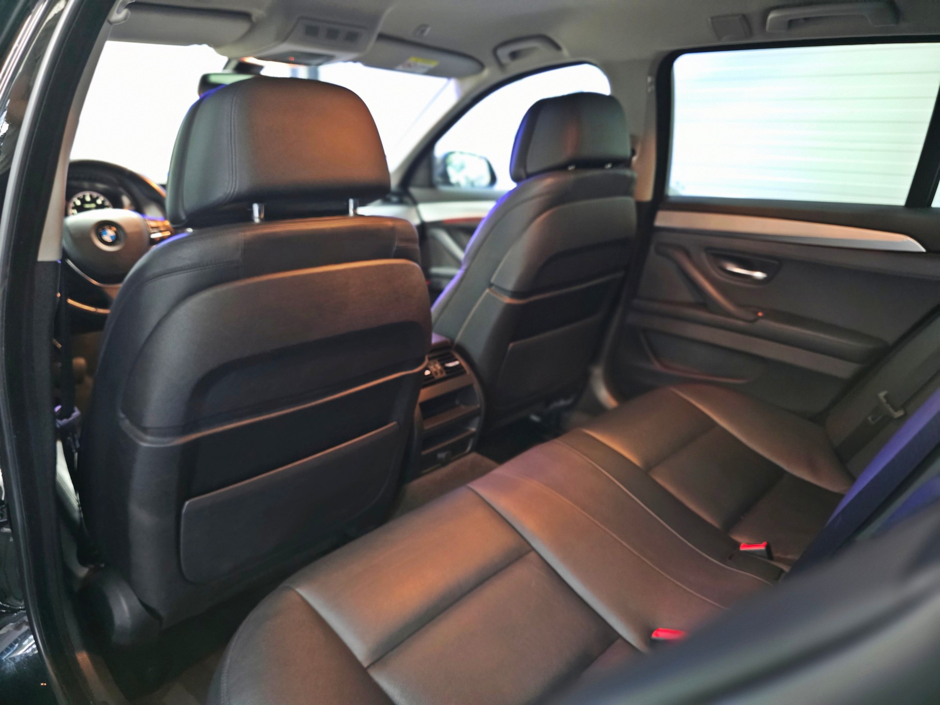 BMW 525d Touring xDrive Steptronic-image-12