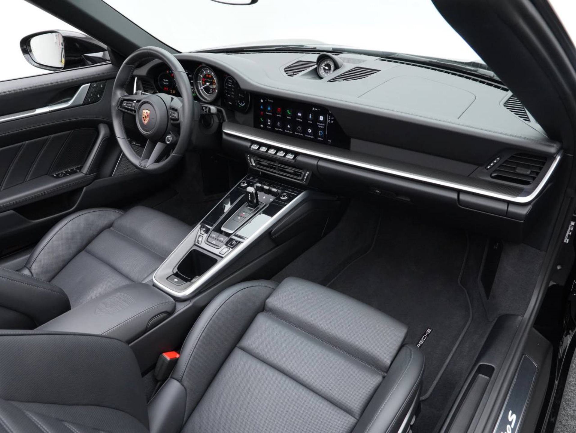 PORSCHE 911 Turbo S Cabriolet-image-20