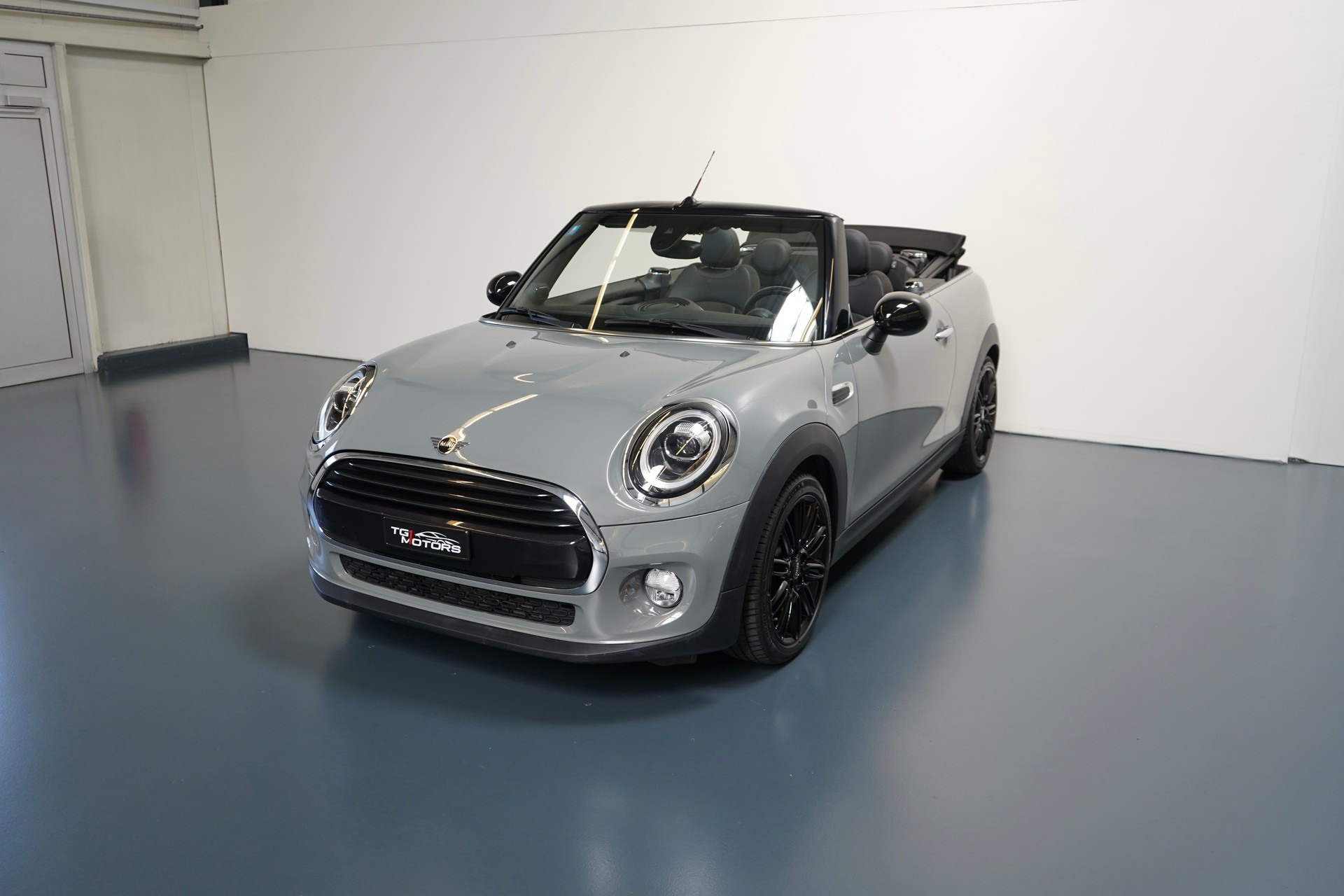 MINI Cooper Cabriolet DKG-image-0